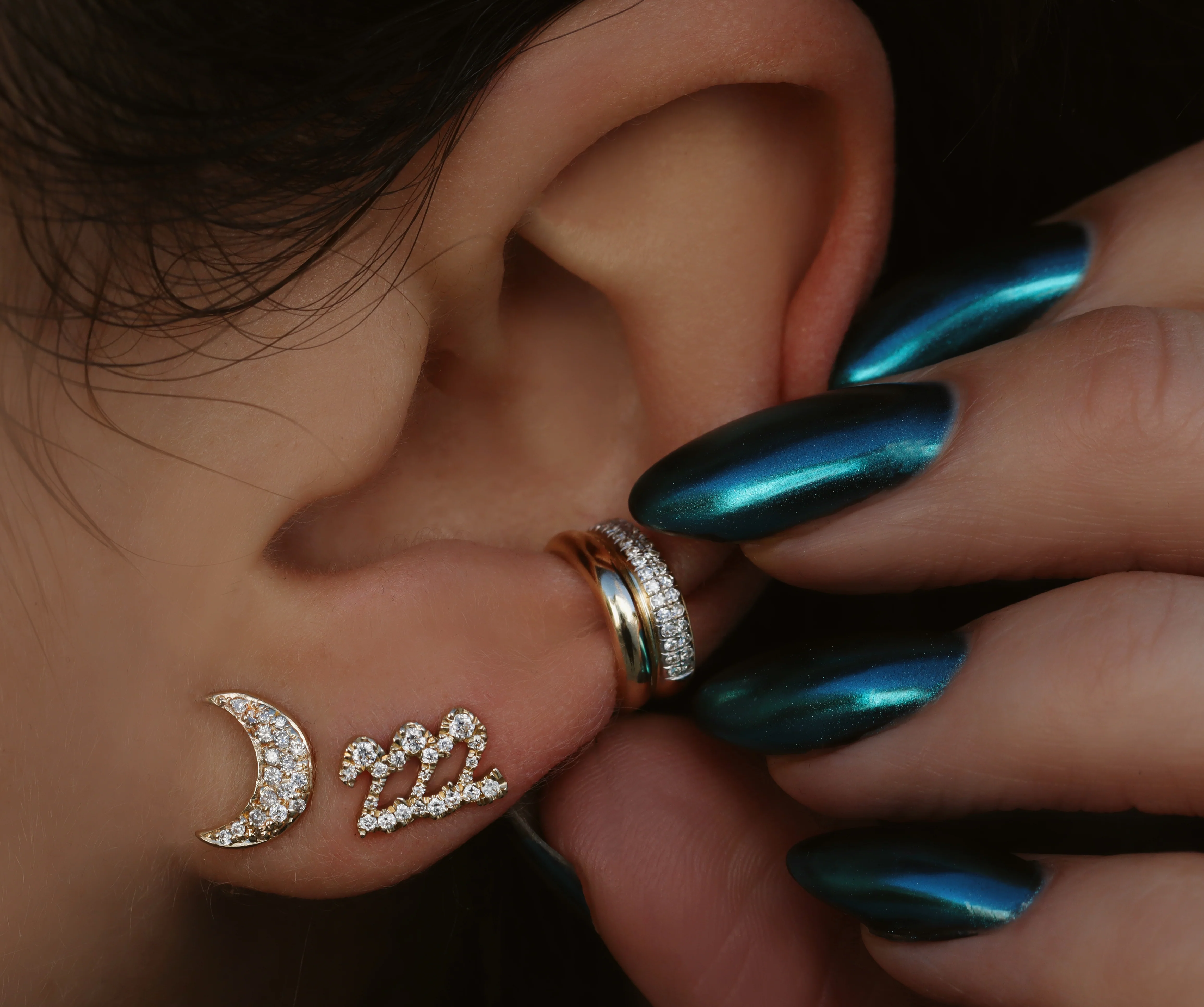 14kt gold and diamond 222 stud earring - Image 2