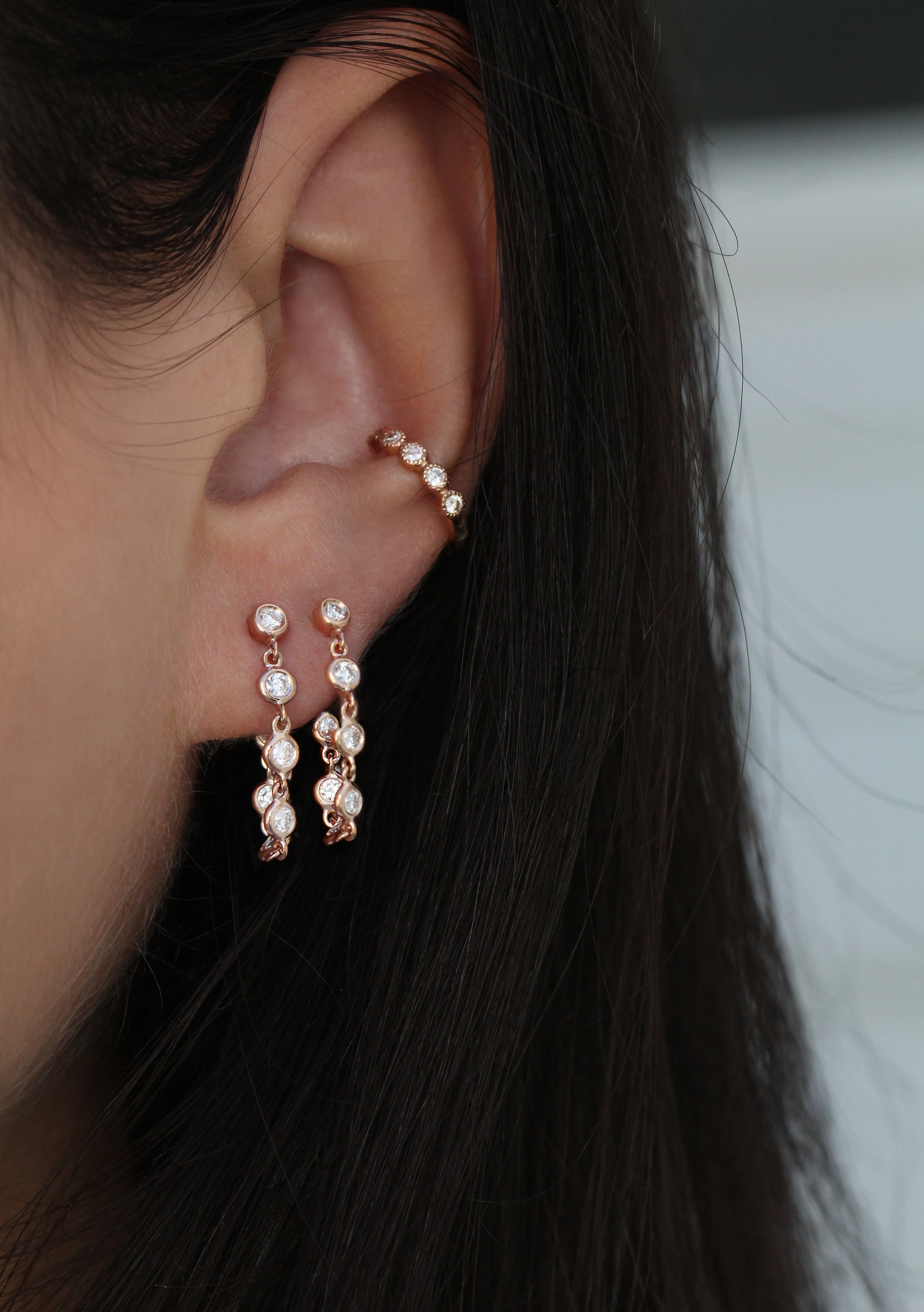 14kt gold and diamond bezel chain hoop earring - Image 3