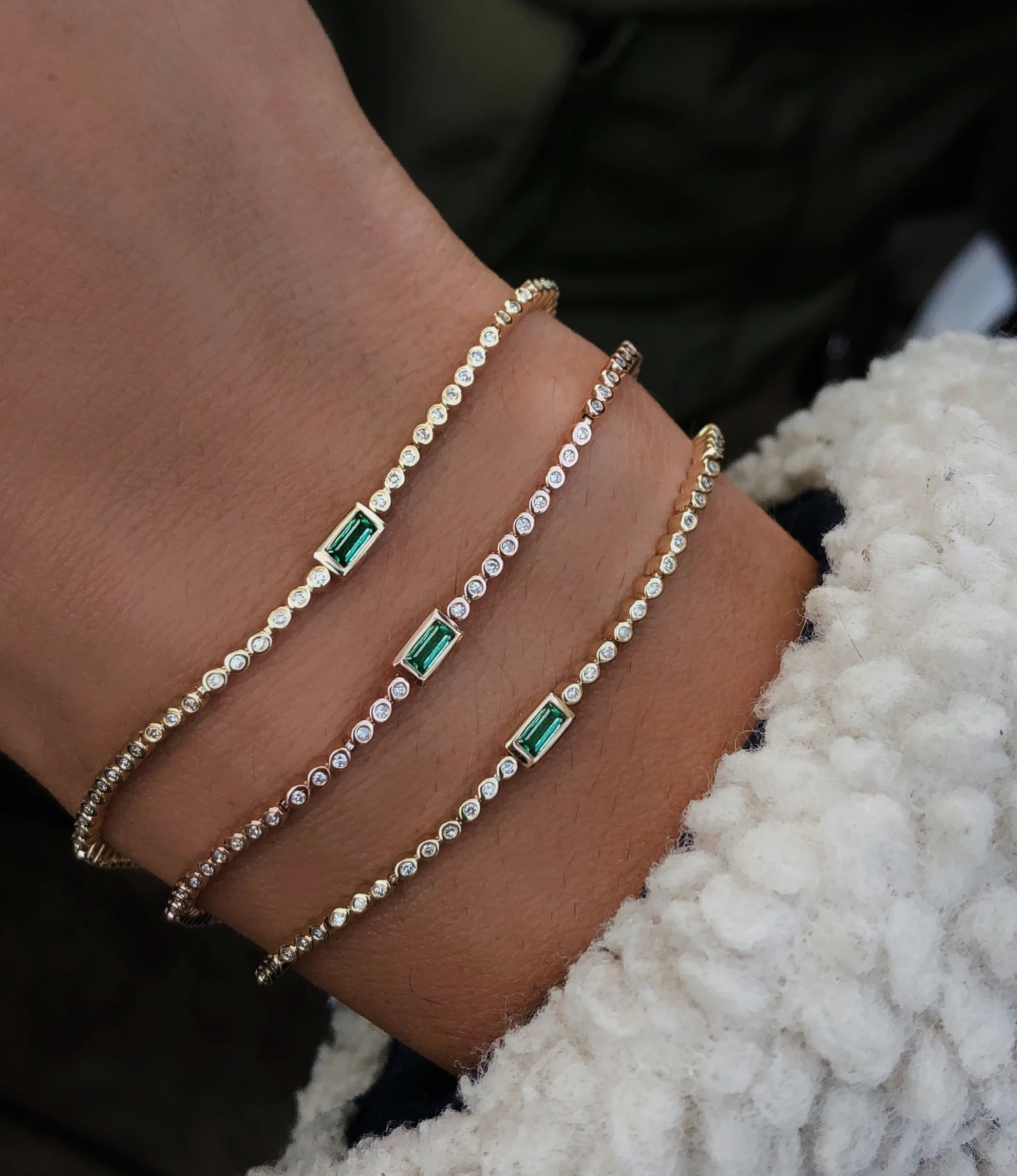 14kt gold and diamond bezel emerald baguette bracelet - Image 5