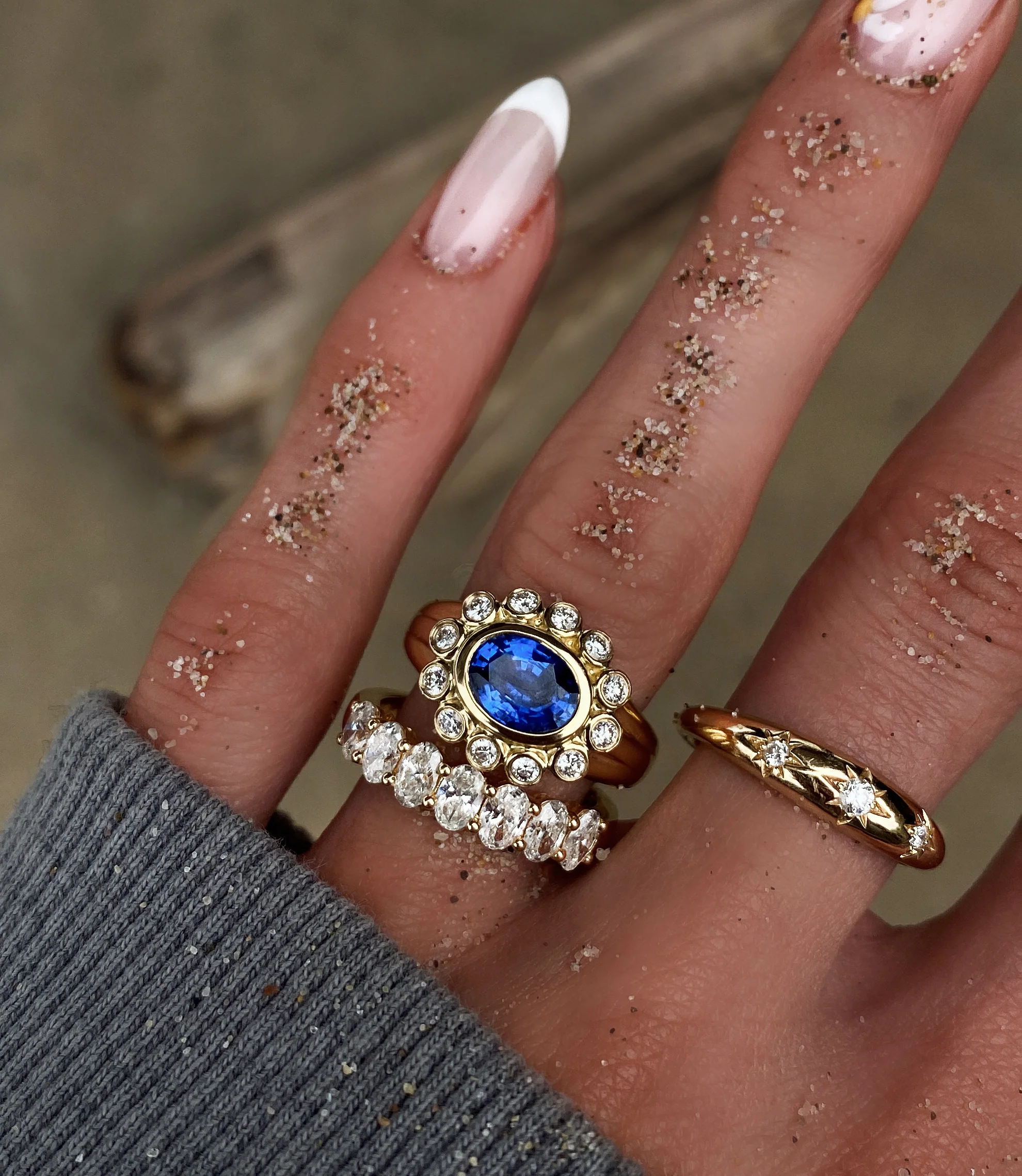 14kt gold and diamond blue sapphire bezel burst ring - Image 2