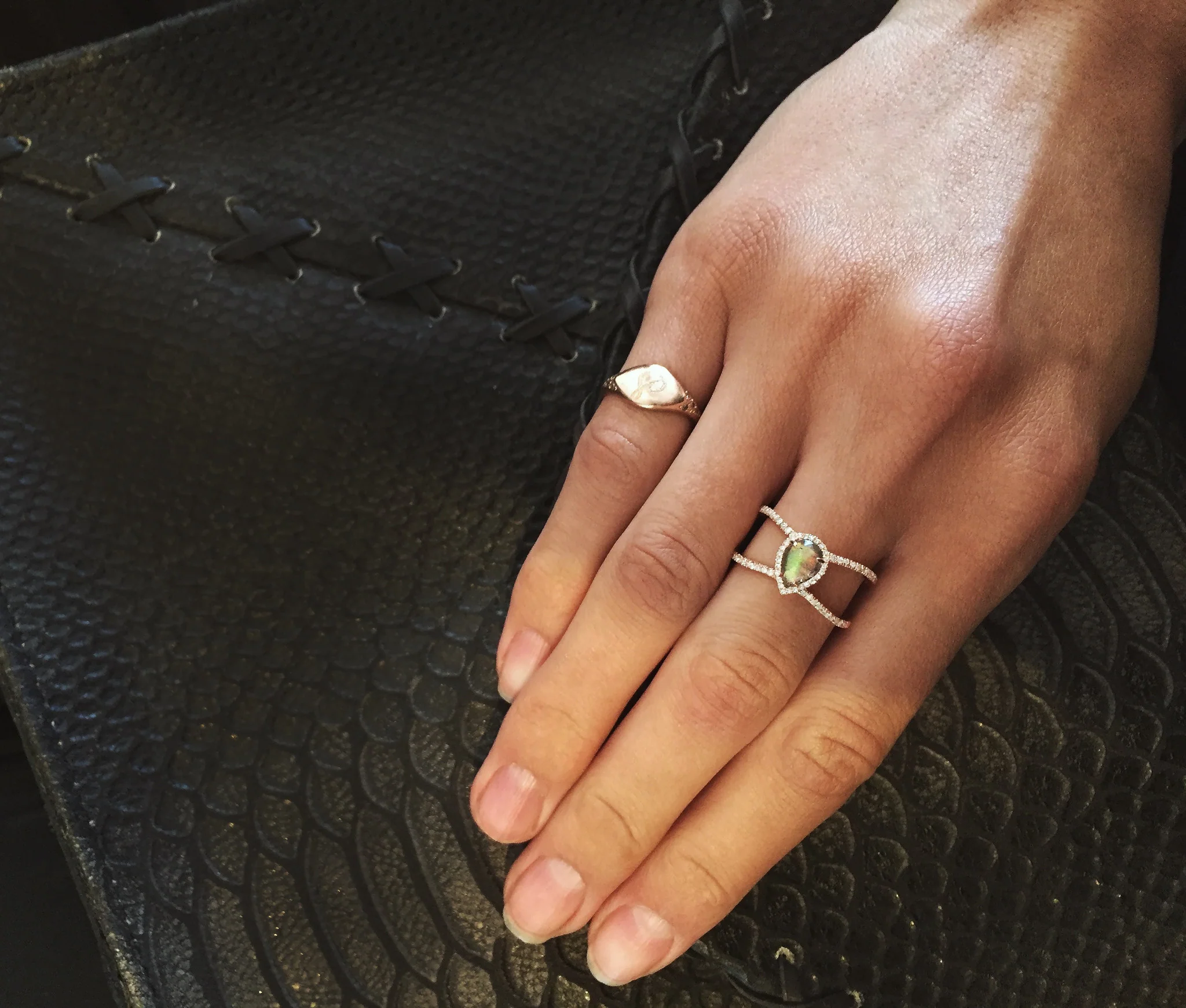 14kt gold and diamond Double Band Teardrop Labradorite ring - Image 4