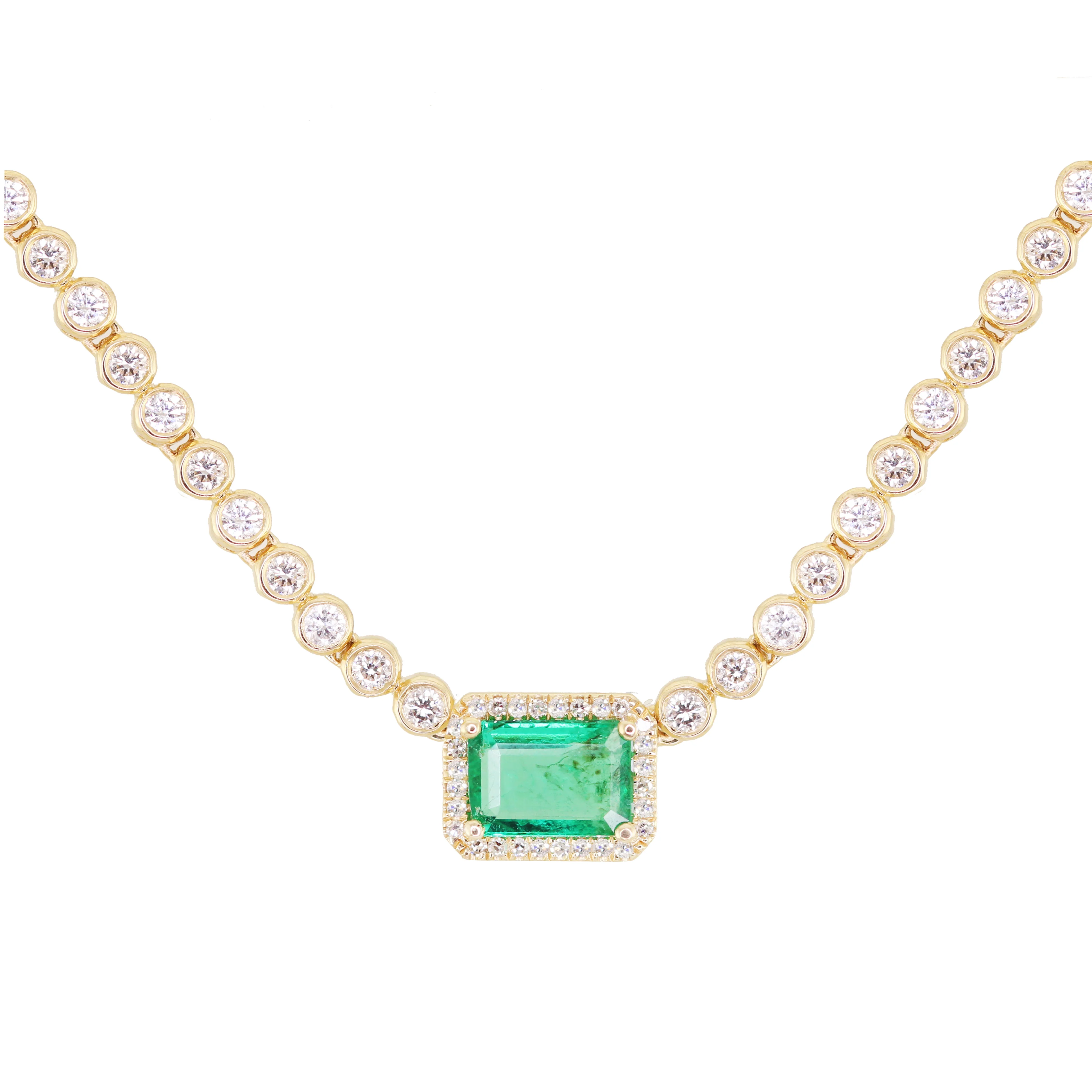 14kt gold and diamond emerald bezel necklace - Image 5