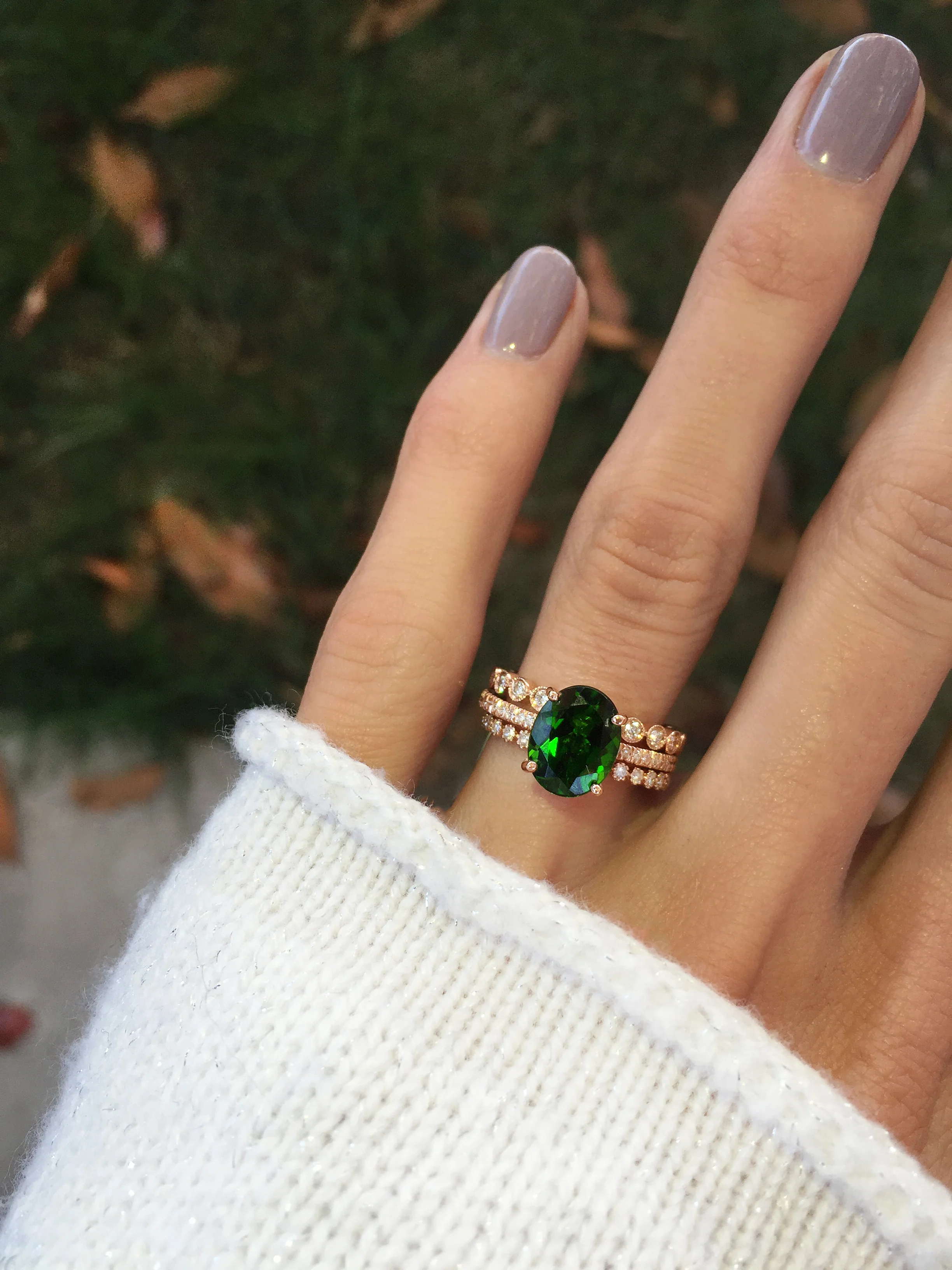 14kt gold and diamond chrome green tourmaline solitaire eternity ring - Image 2