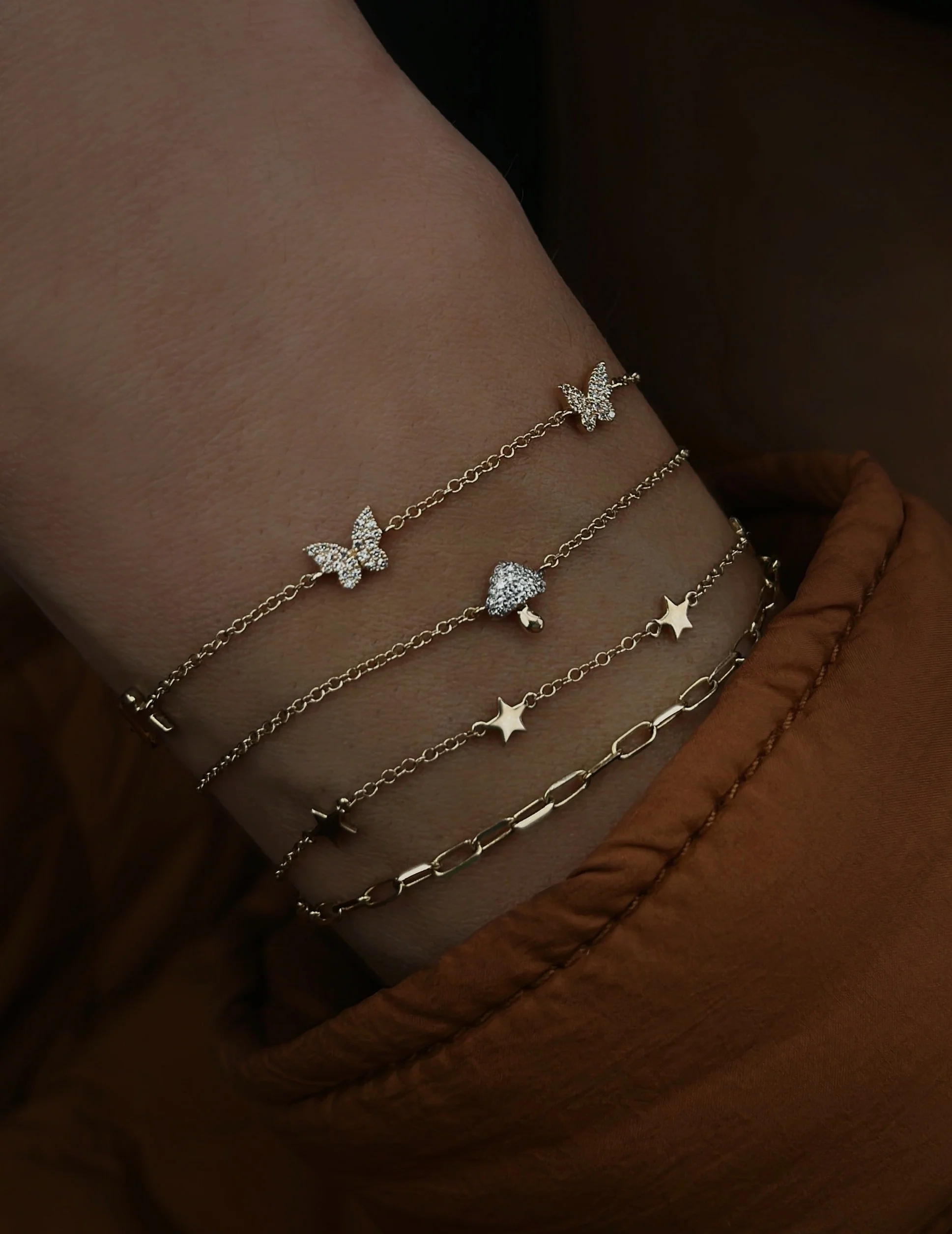 14kt gold and diamond mini baby mushroom bracelet - Image 3