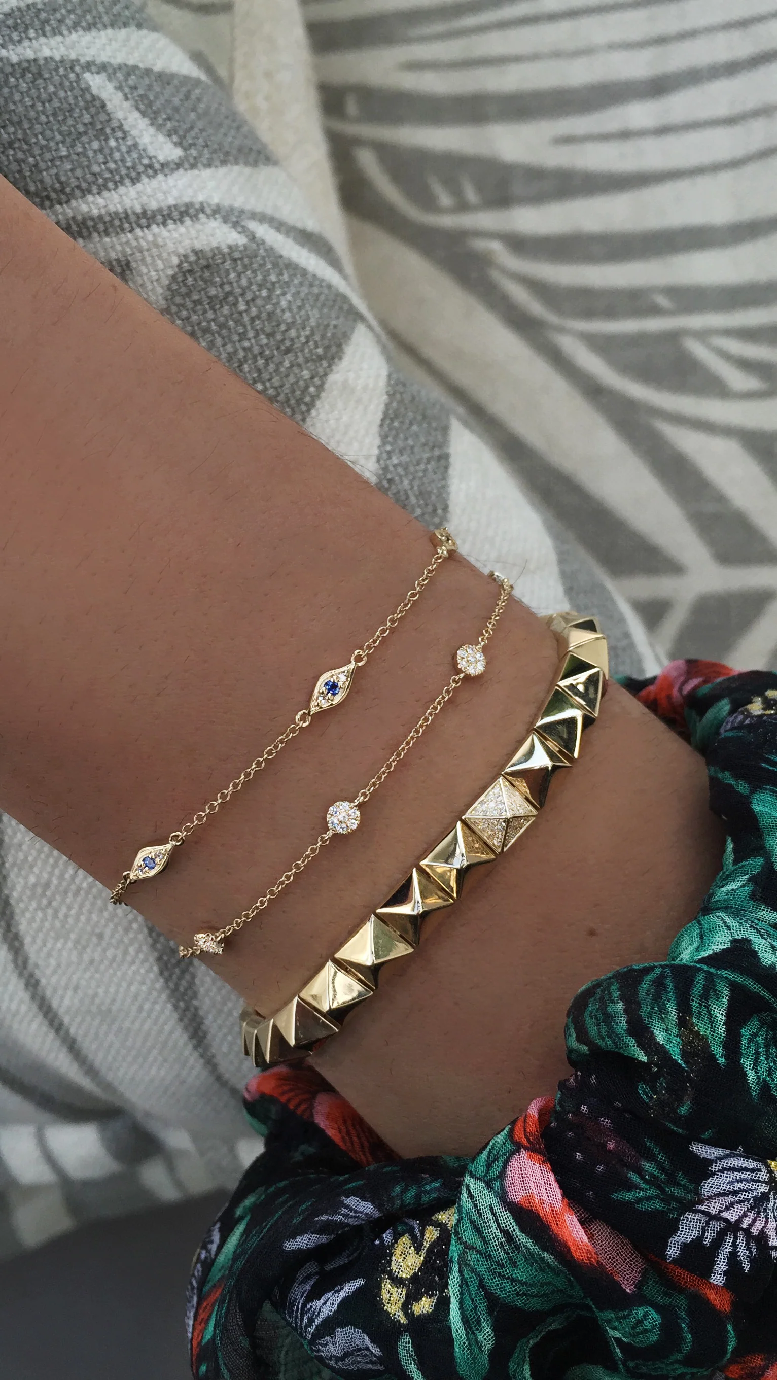 14kt gold and diamond pyramid bracelet - Image 2