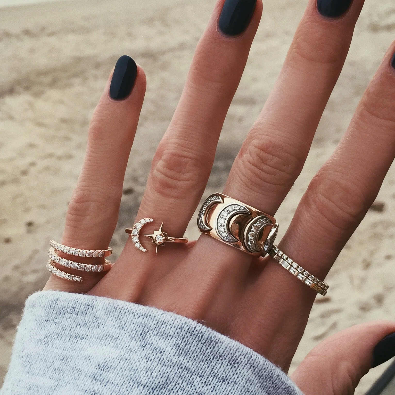 14kt gold and diamond Queen of Crescents ring - Image 4