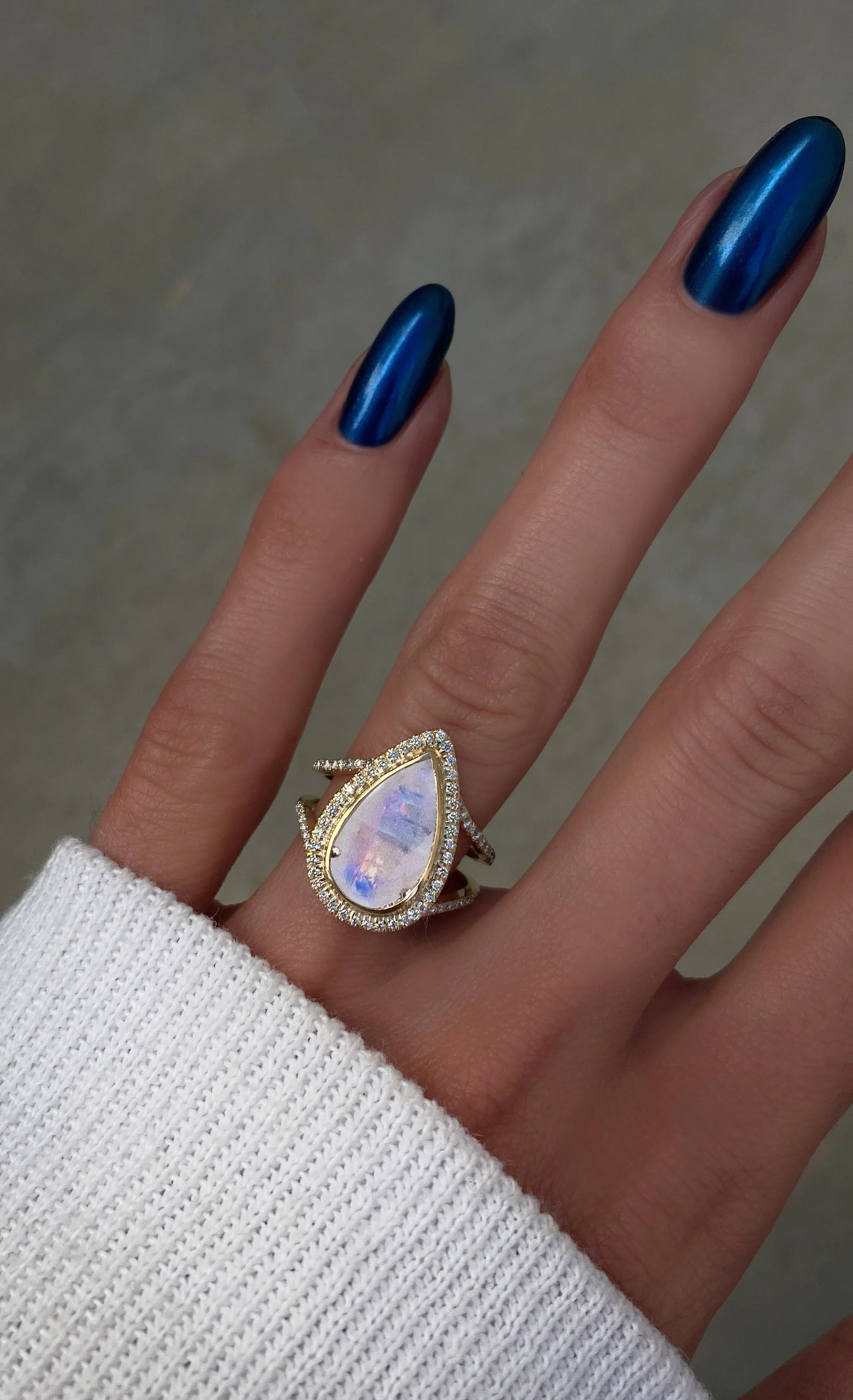 14kt gold and diamond queen teardrop moonstone - Image 2