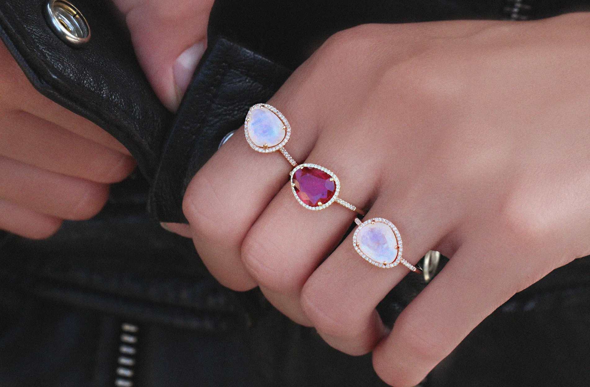 14kt gold and diamond single band ruby ring - Image 3