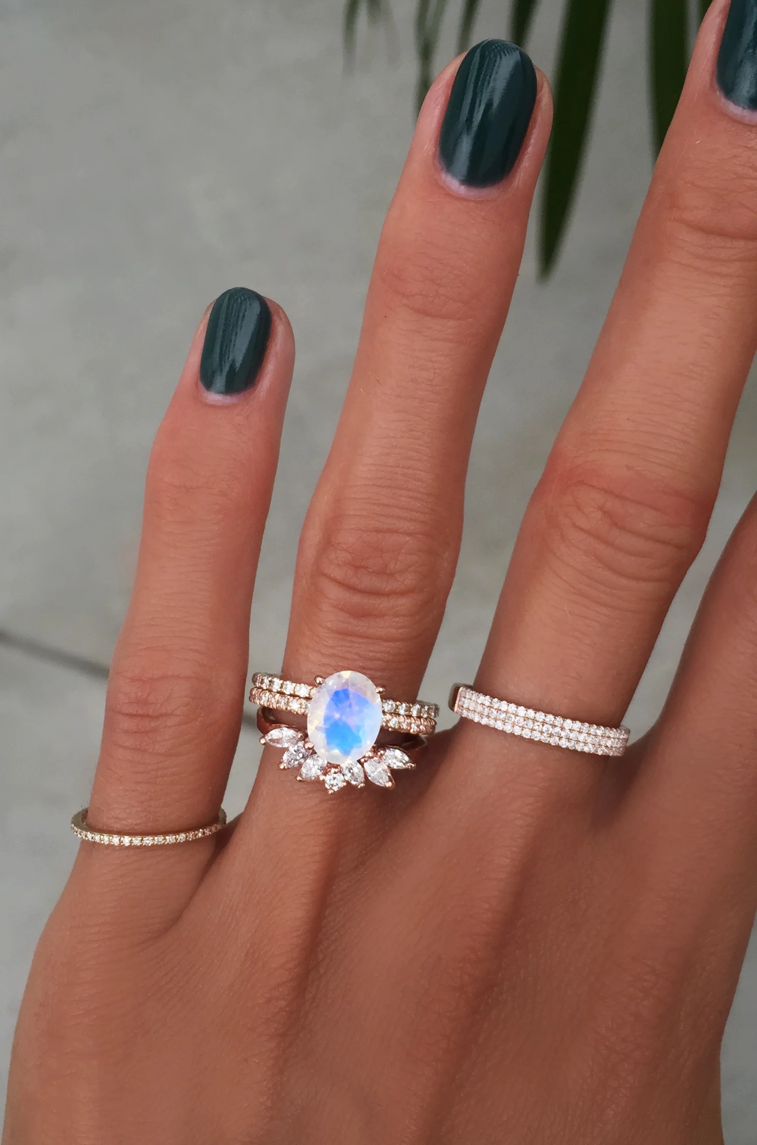 14kt gold and diamond solitaire moonstone eternity ring - Image 4