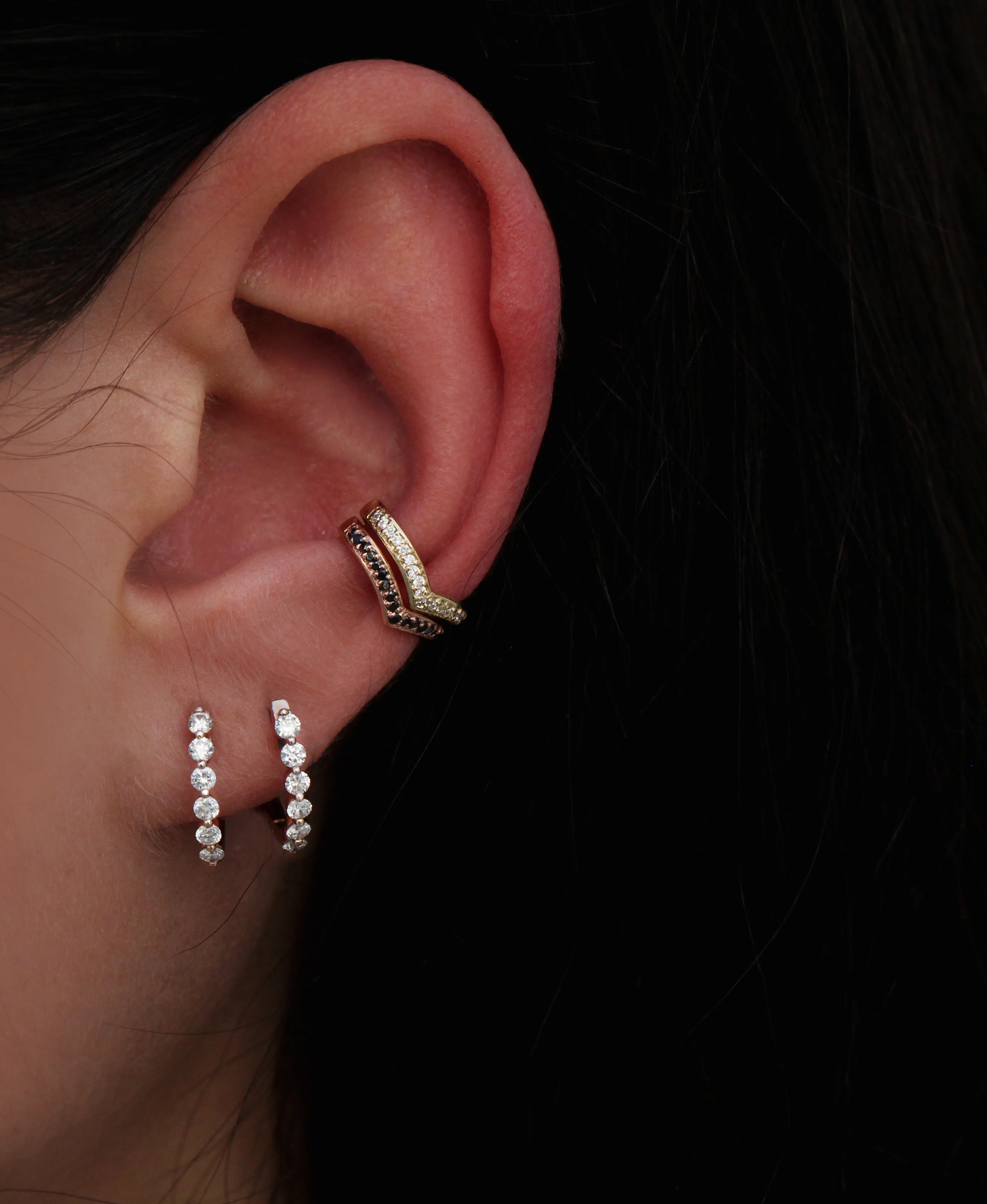 14kt gold and diamond V ear band - Image 4