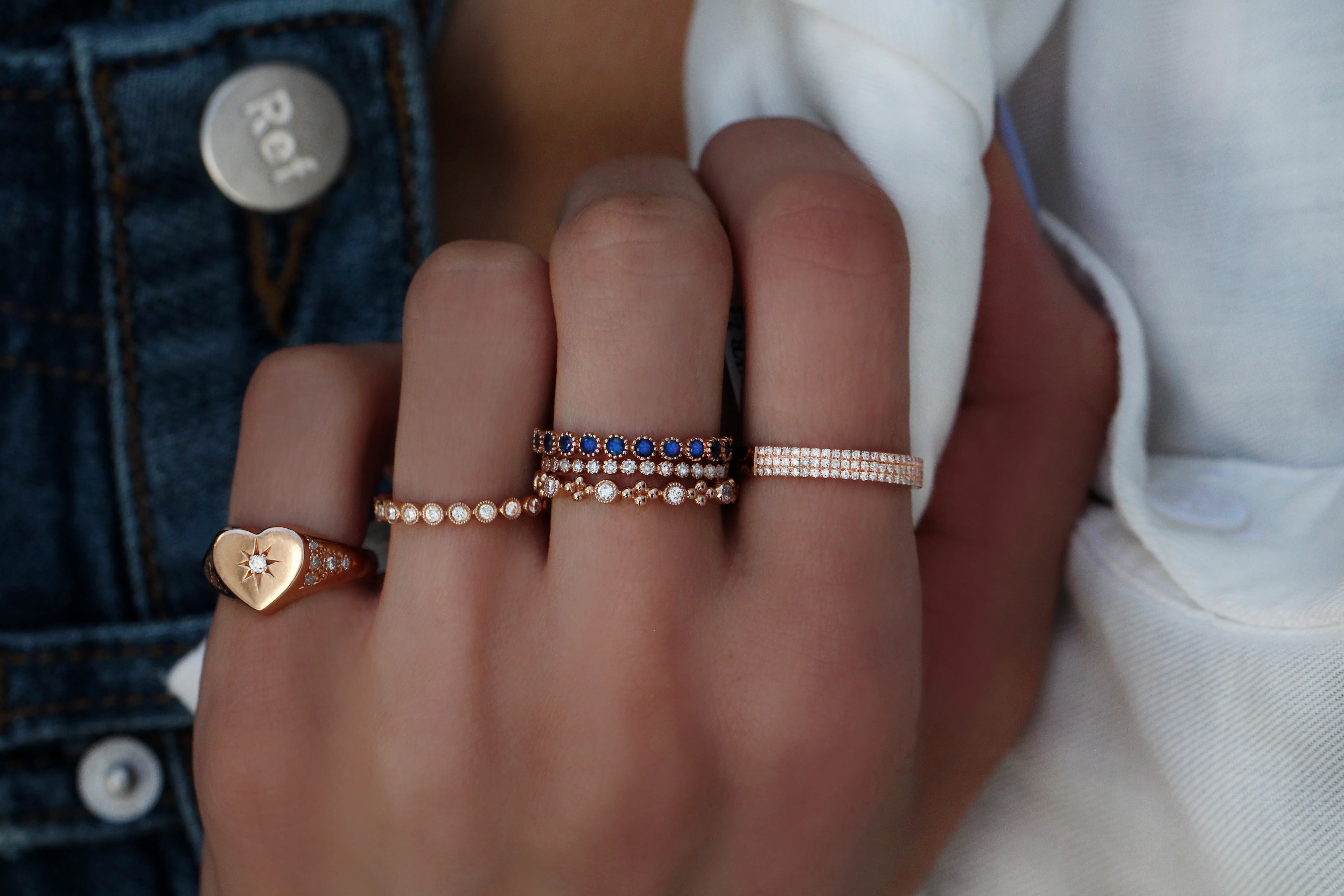 14kt gold and diamond vintage heart starburst signet ring - Image 3