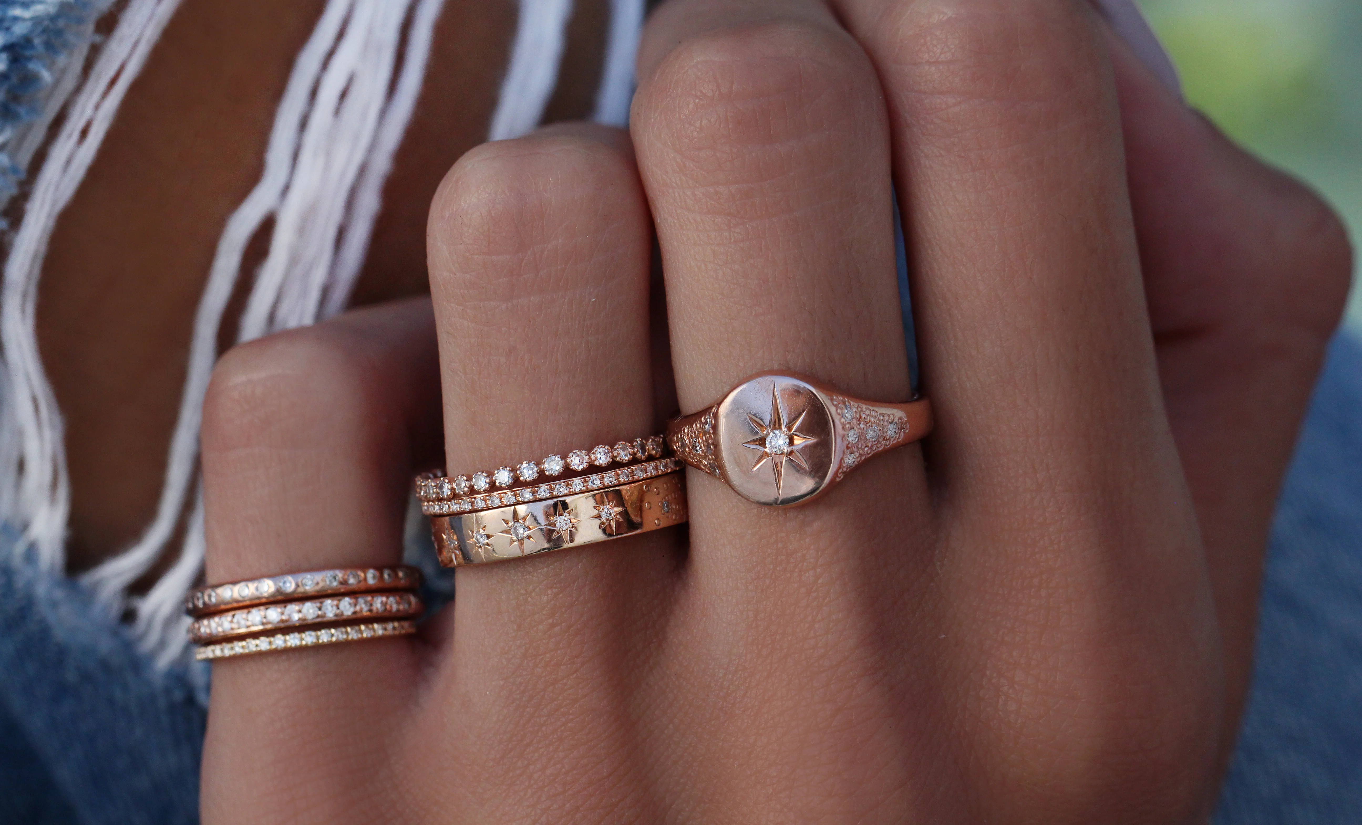 14kt gold and diamond vintage starburst signet ring - Image 3