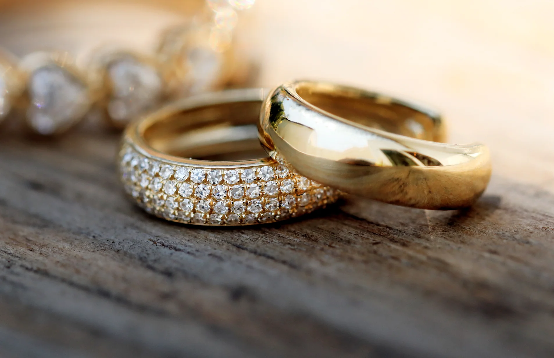 14kt gold and diamond wide ear band - Image 4