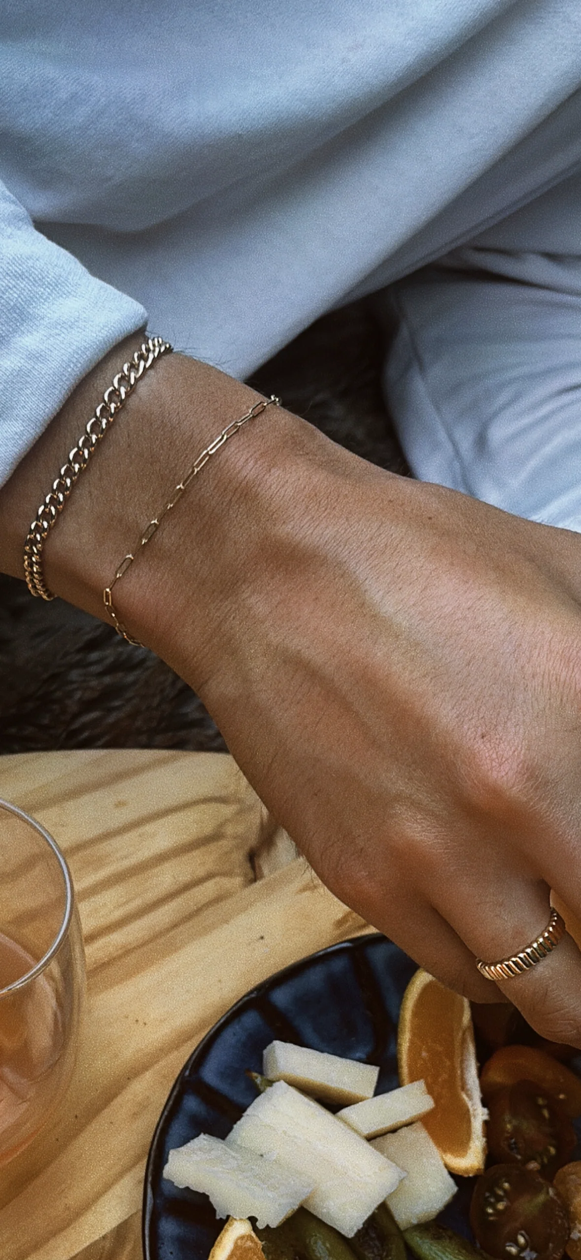 14kt gold baby paperclip chain bracelet - Image 5