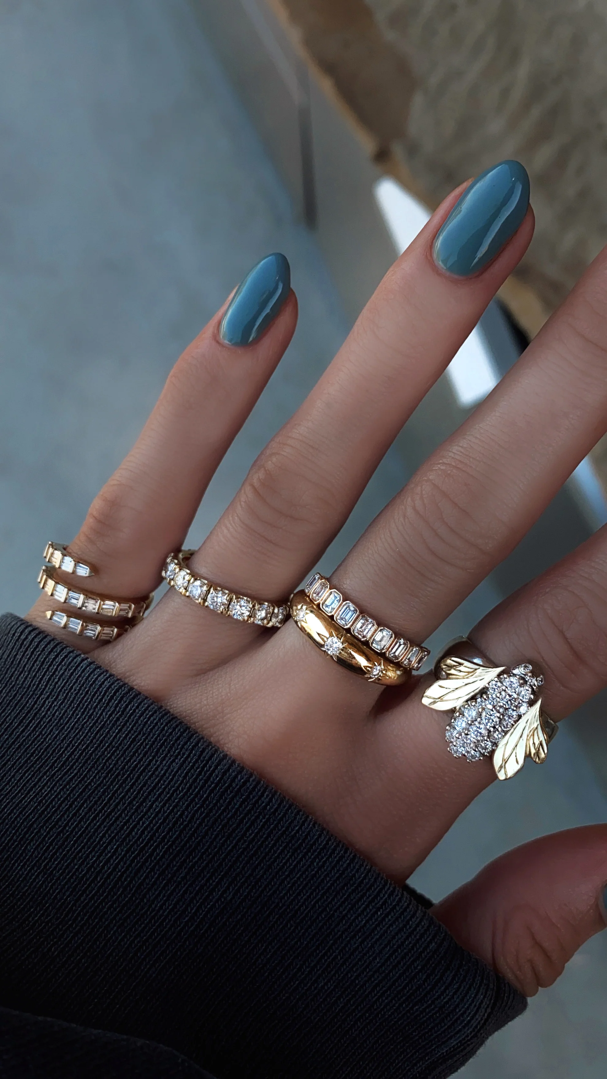 14kt gold baguette diamond coil ring - Image 3