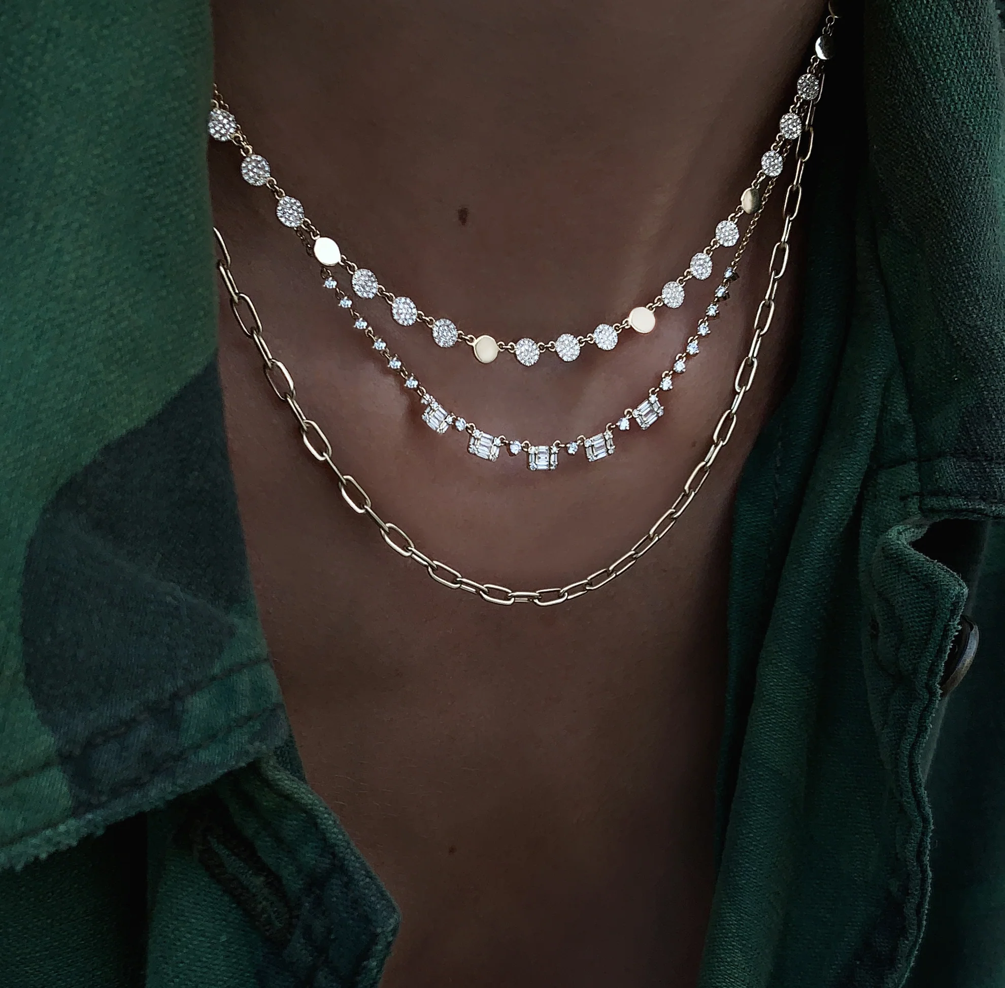 14kt gold baguette diamond row necklace - Image 6