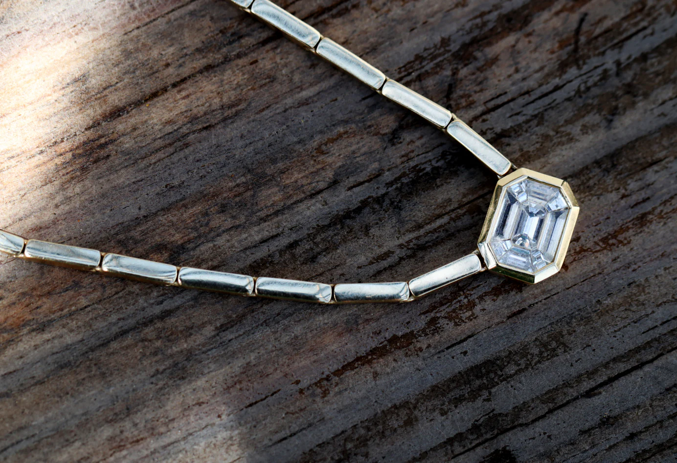 14kt gold bar illusion emerald cut bezel necklace - Image 5