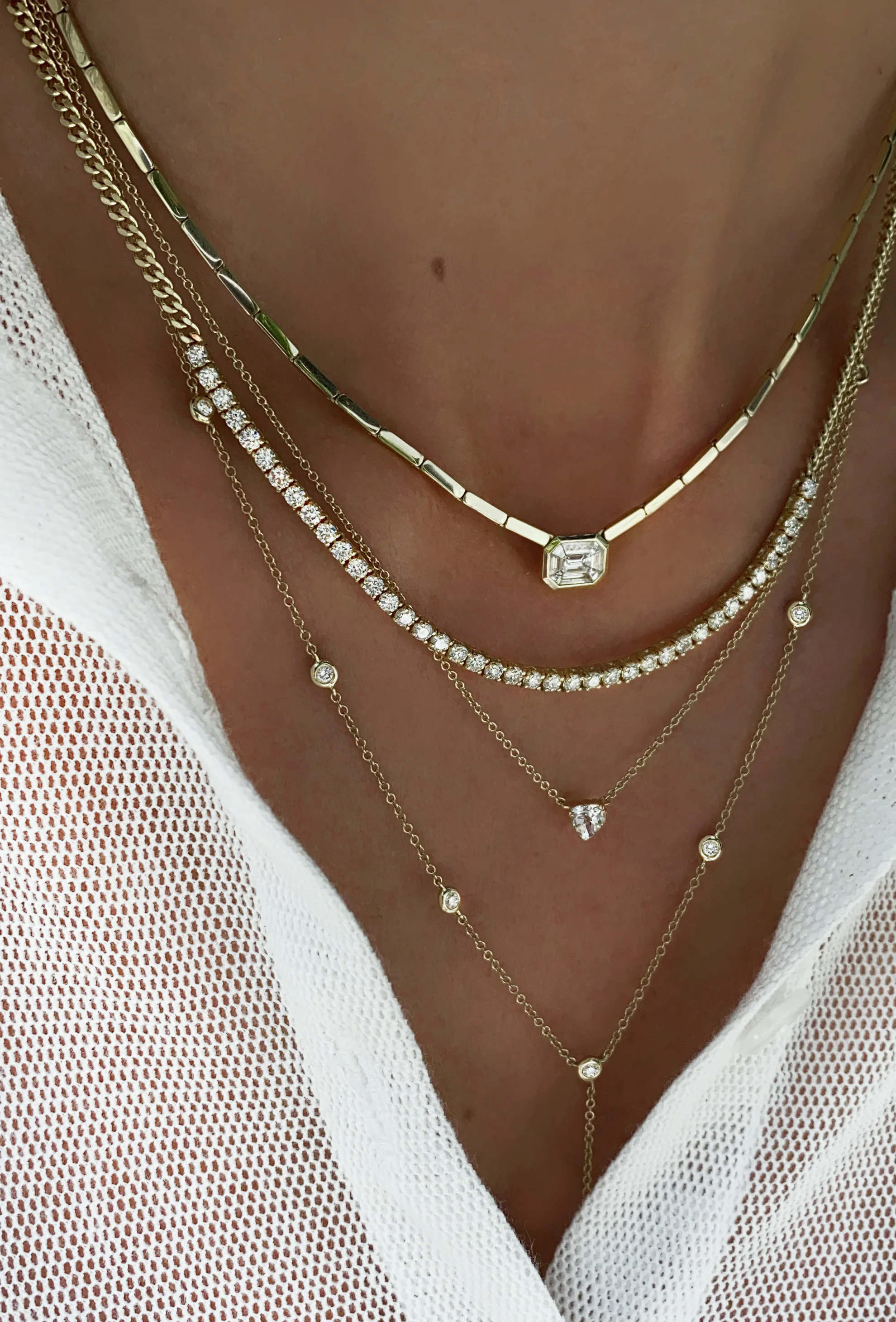 14kt gold bar illusion emerald cut bezel necklace - Image 6