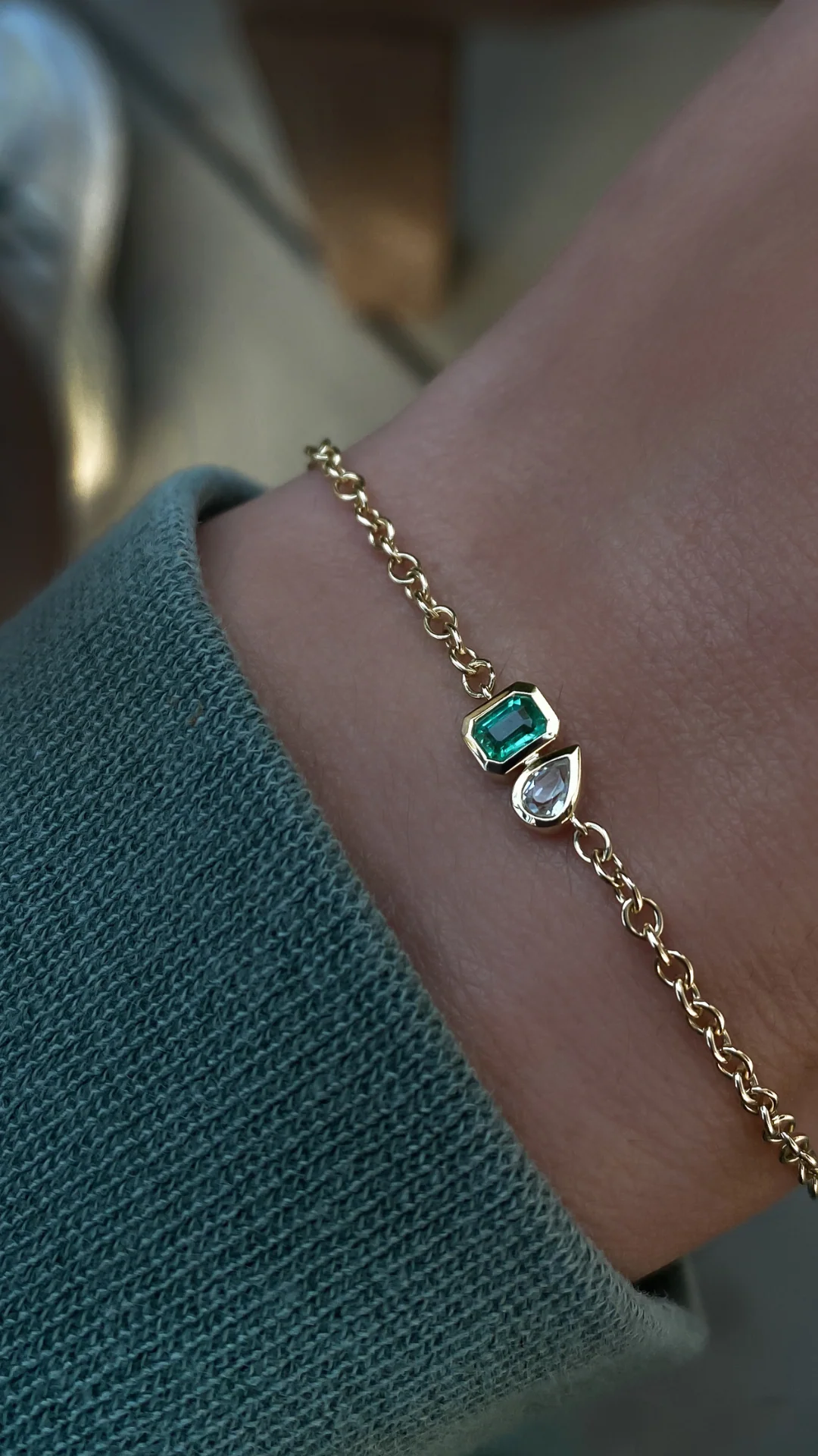 14kt gold emerald and white sapphire duo bezel bracelet - Image 3