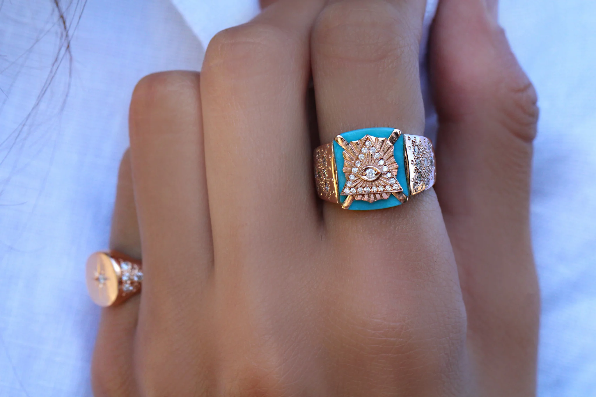 14kt gold diamond and turquoise pyramid eye ring - Image 4