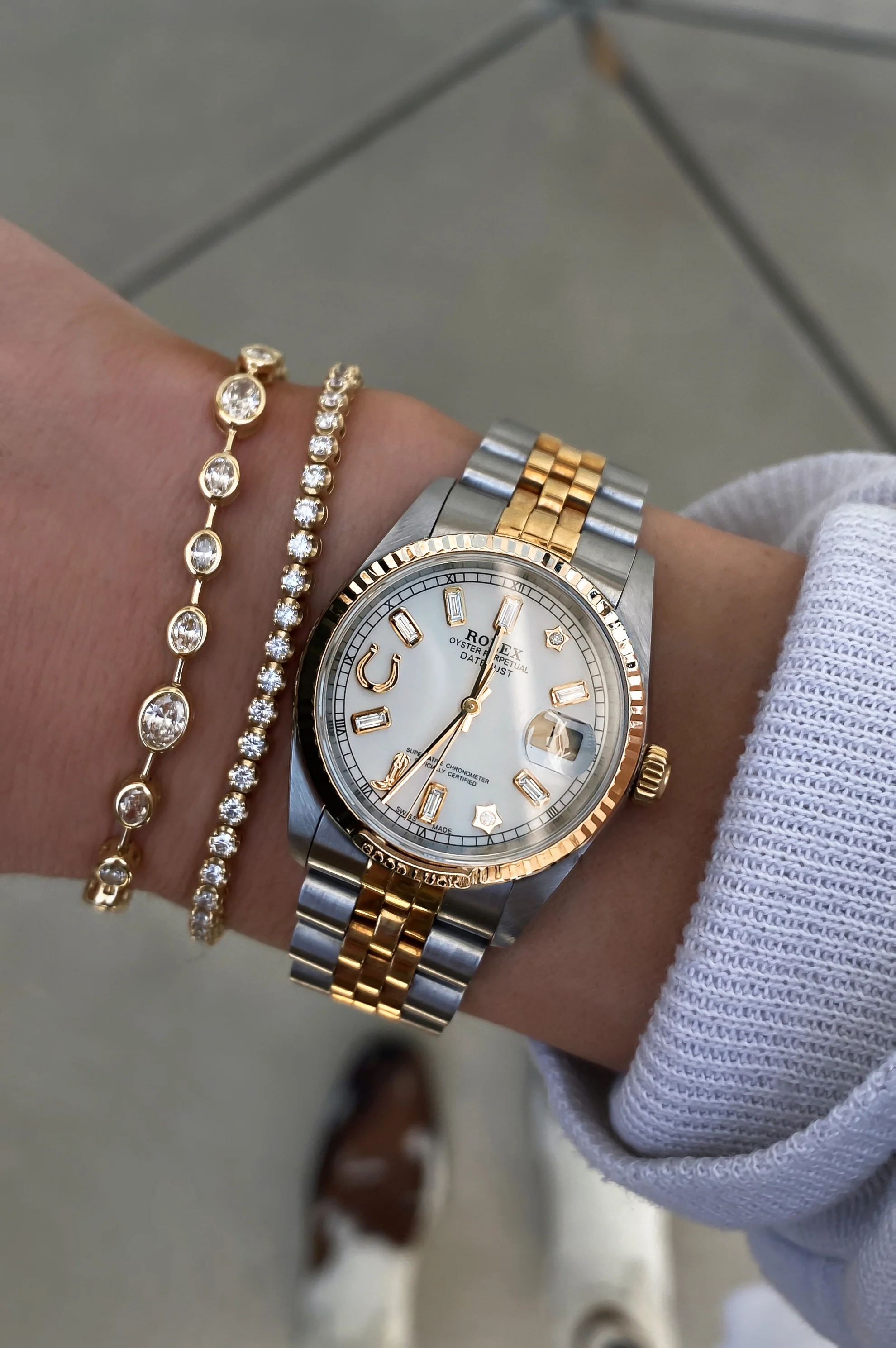 14kt gold diamond bezel orbit tennis bracelet - Image 3