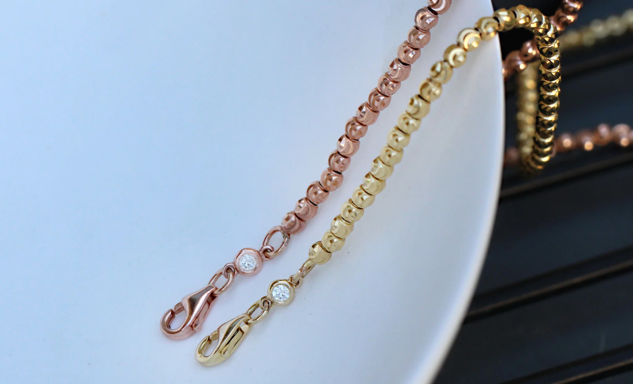 14kt gold full diamond cut beaded choker - Image 8