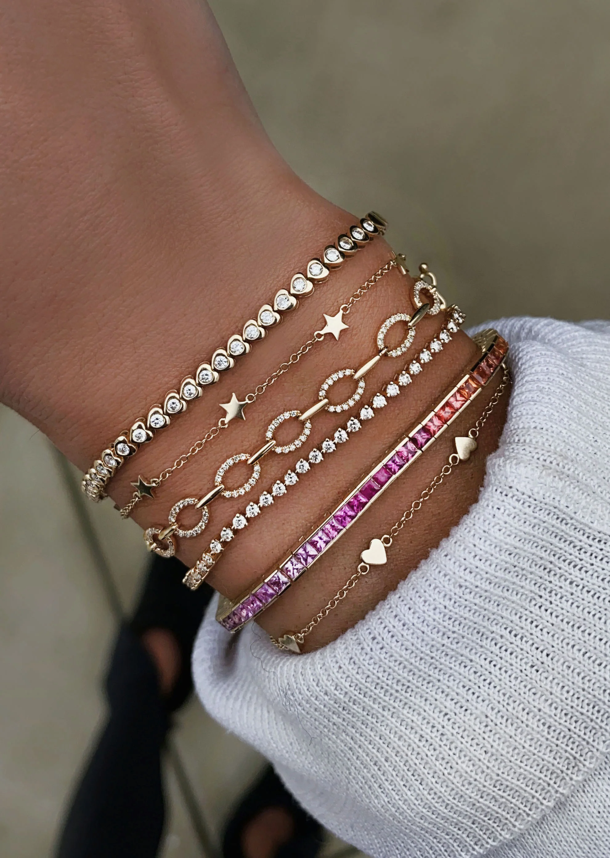 14kt gold diamond heart bezel tennis bracelet - Image 3