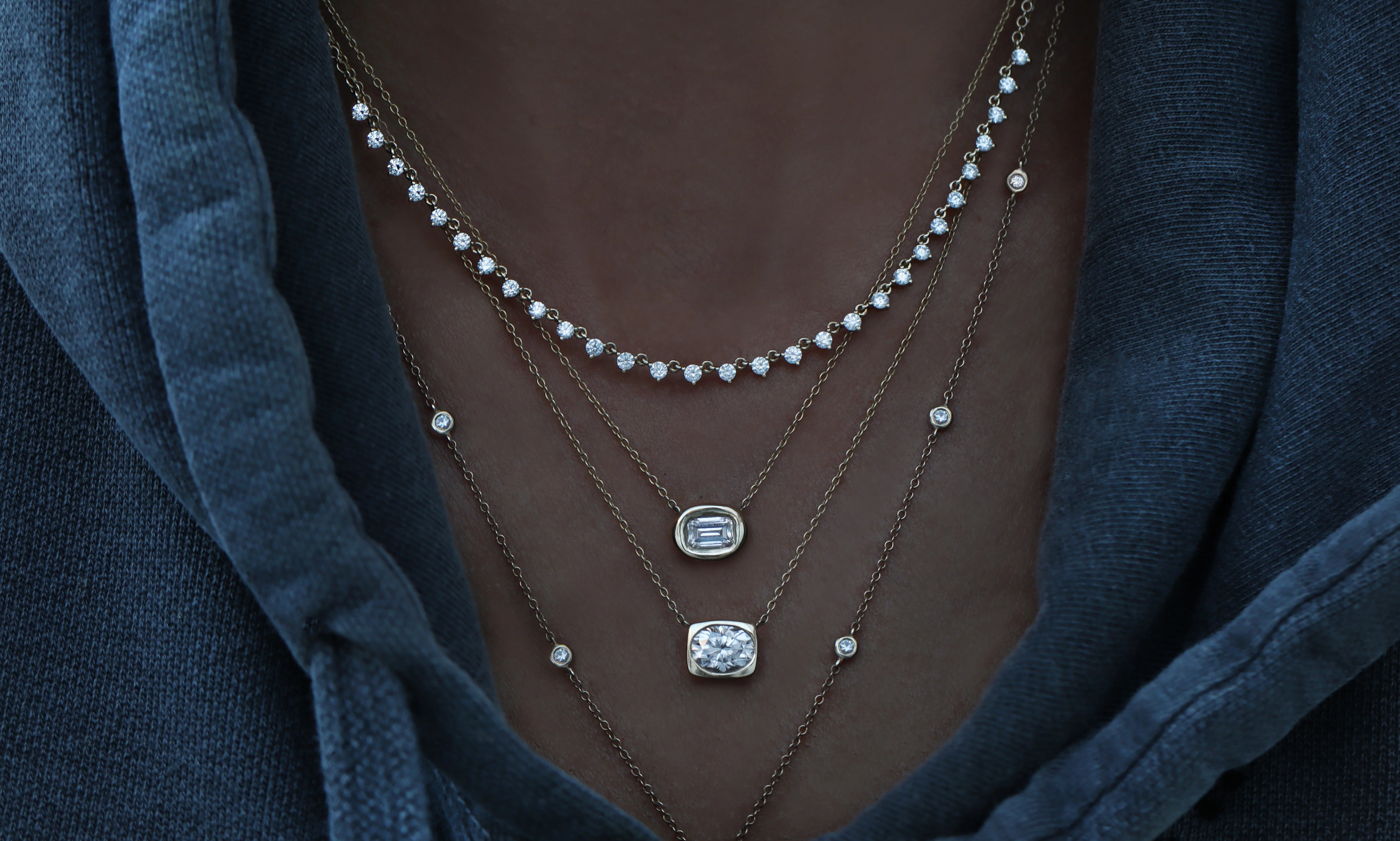 14kt gold and diamond oval bezel necklace - Image 3