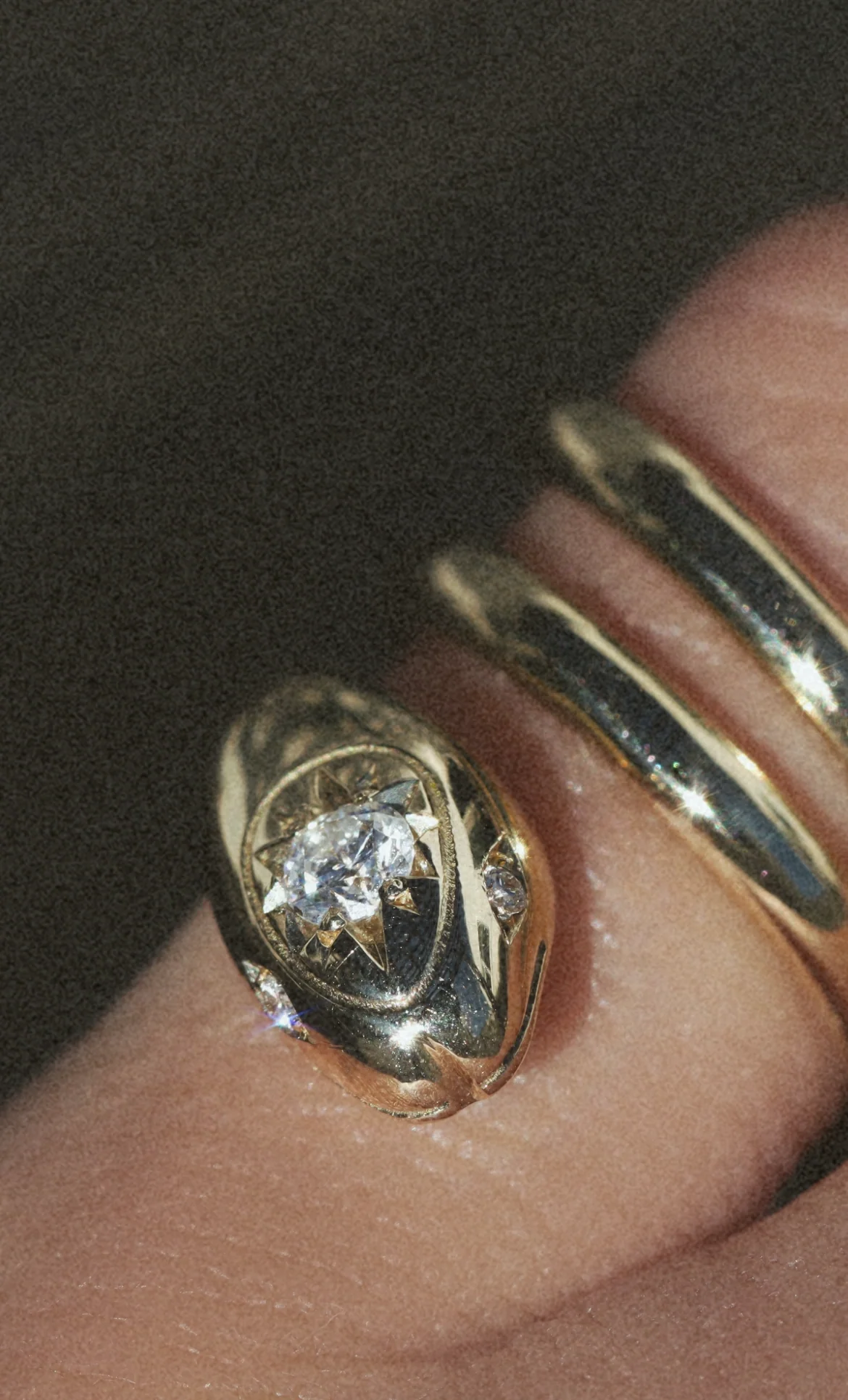 14kt gold and diamond coiled starburst snake ring - Image 4