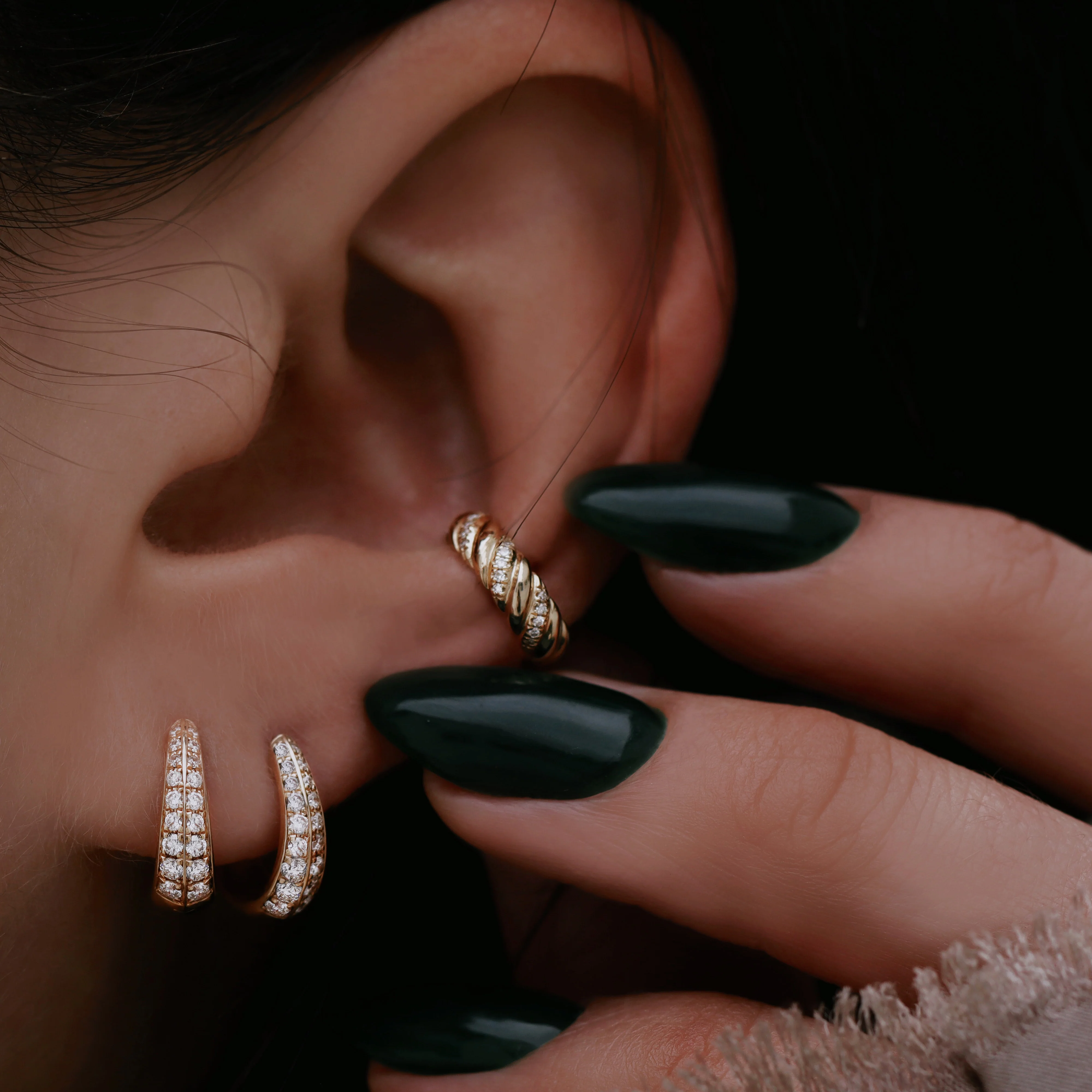 14kt gold diamond tapered hoop - Image 3