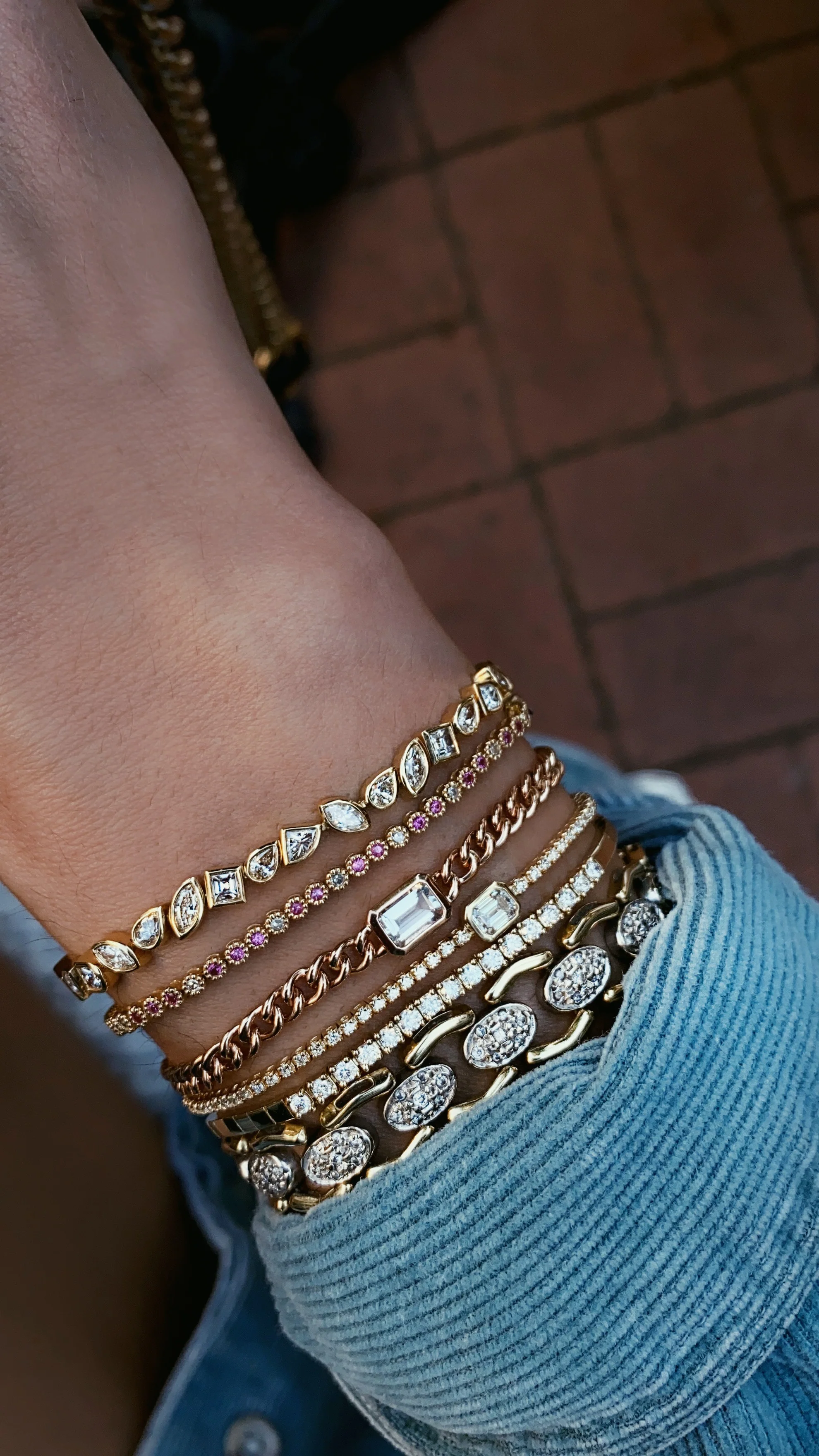 14kt gold emerald cut diamond bezel whisper tennis bracelet - Image 3