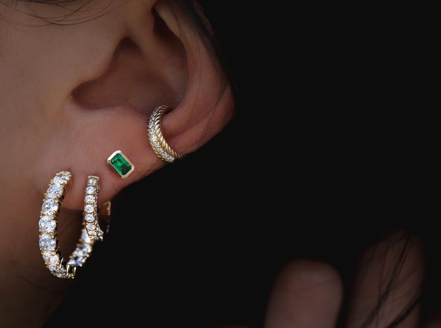 14kt gold emerald cut emerald bezel studs - Image 3