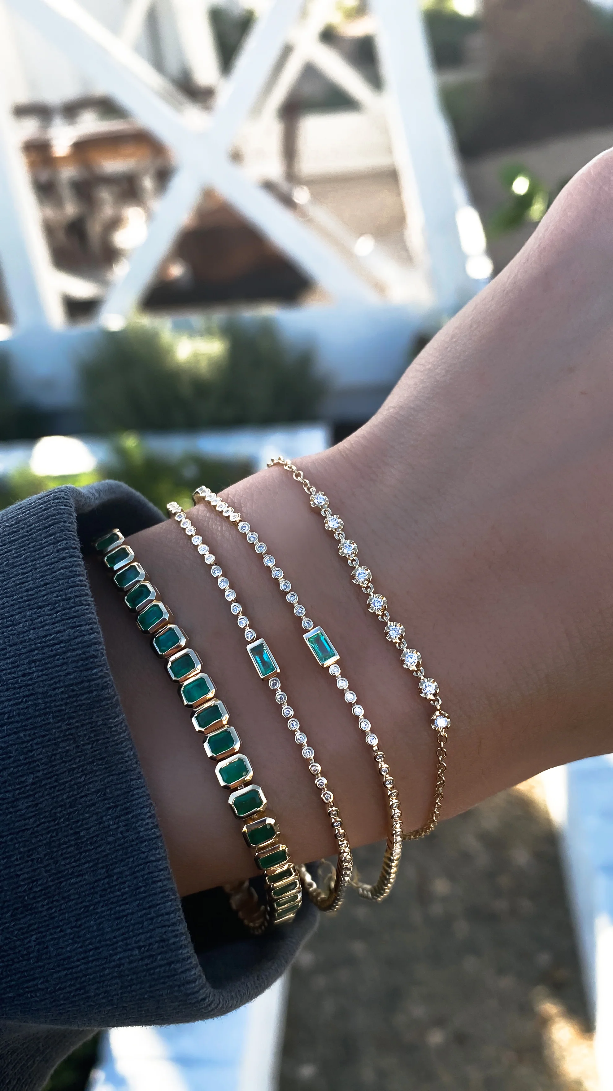 14kt gold emerald cut emerald bezel tennis bracelet - Image 6
