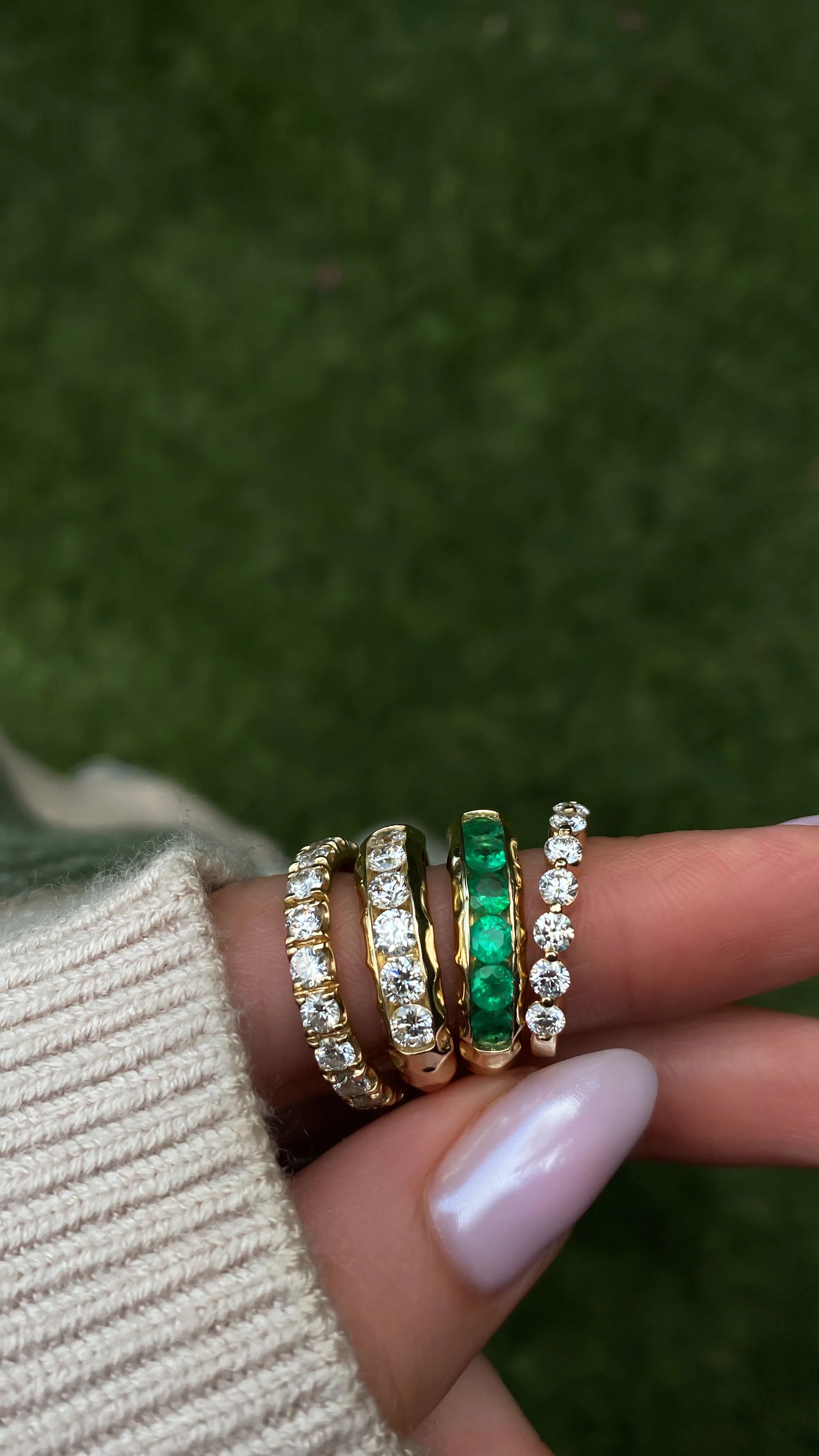 14kt gold emerald treasure band - Image 3