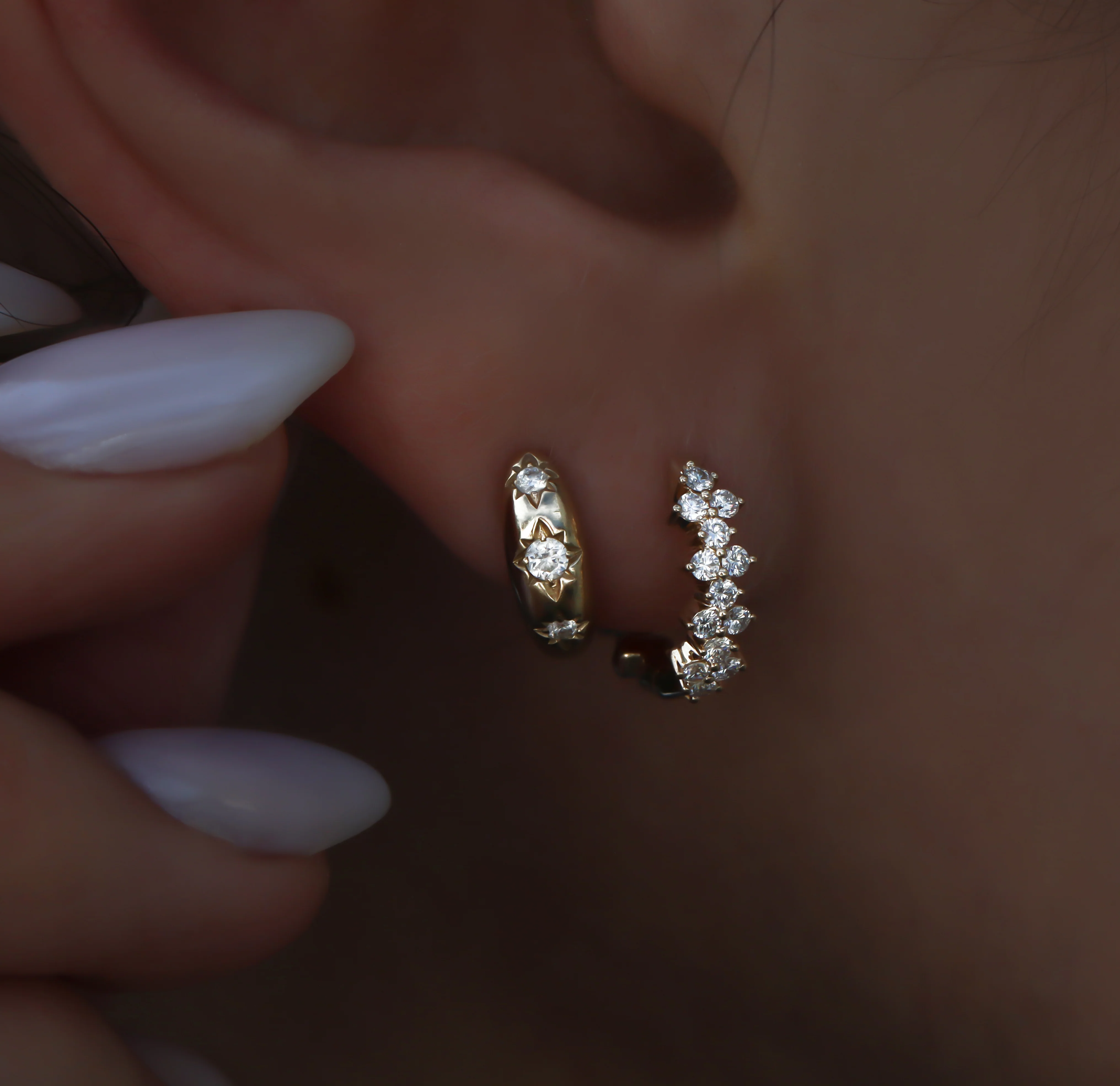 14kt gold floating diamond lace hoop - Image 2