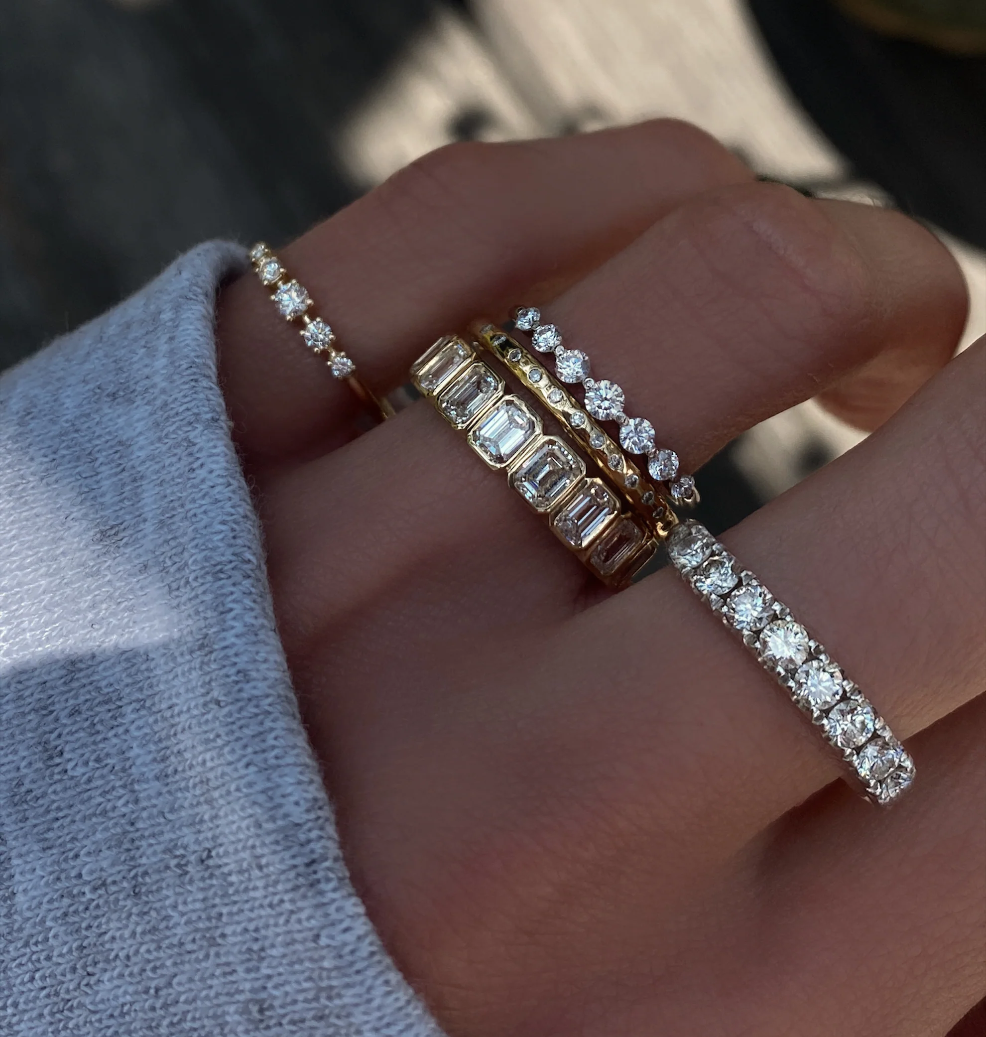 14kt gold graduated seven floating diamond ring - Image 3