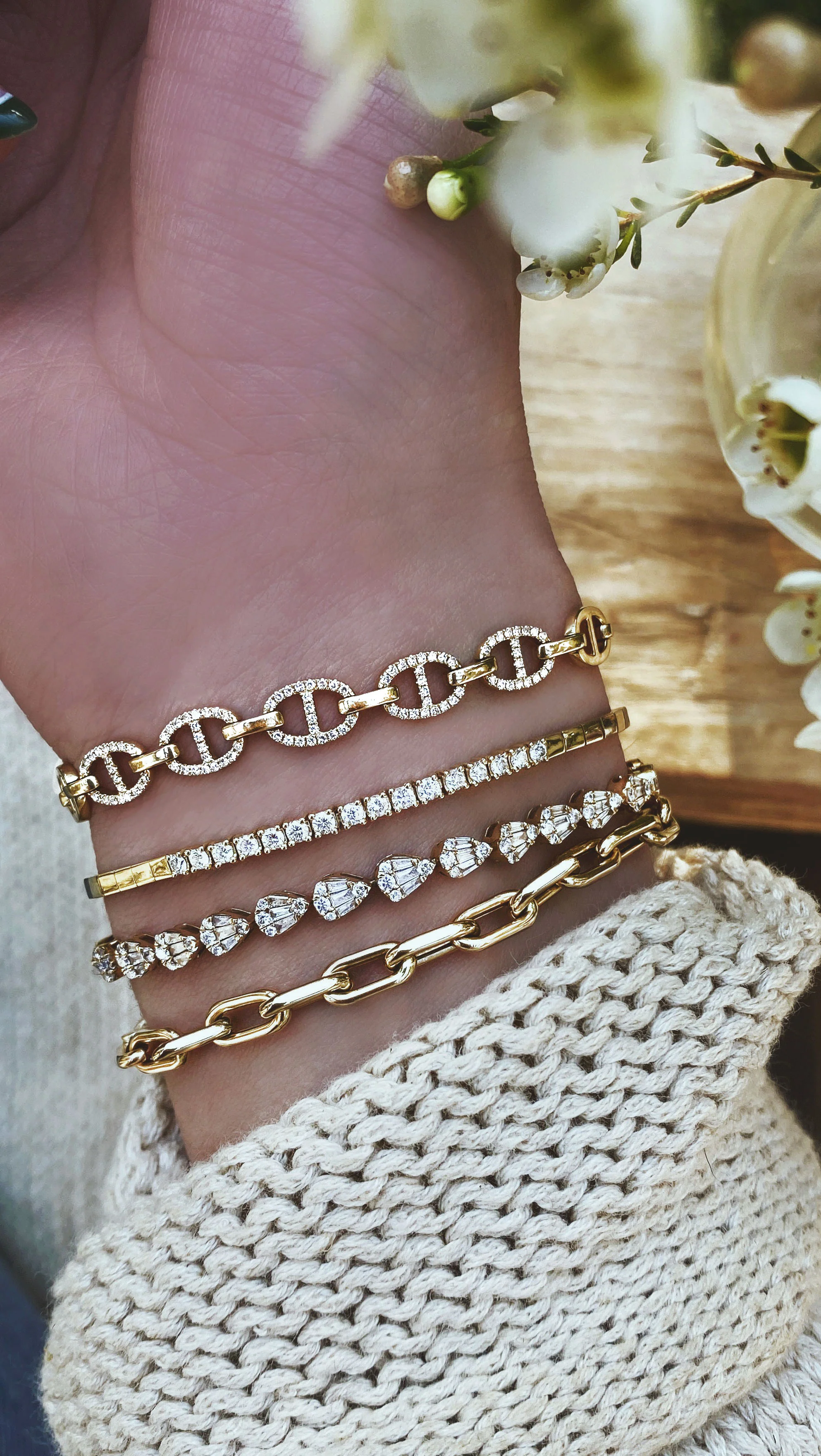 14kt gold full teardrop baguette diamond tennis bracelet - Image 6