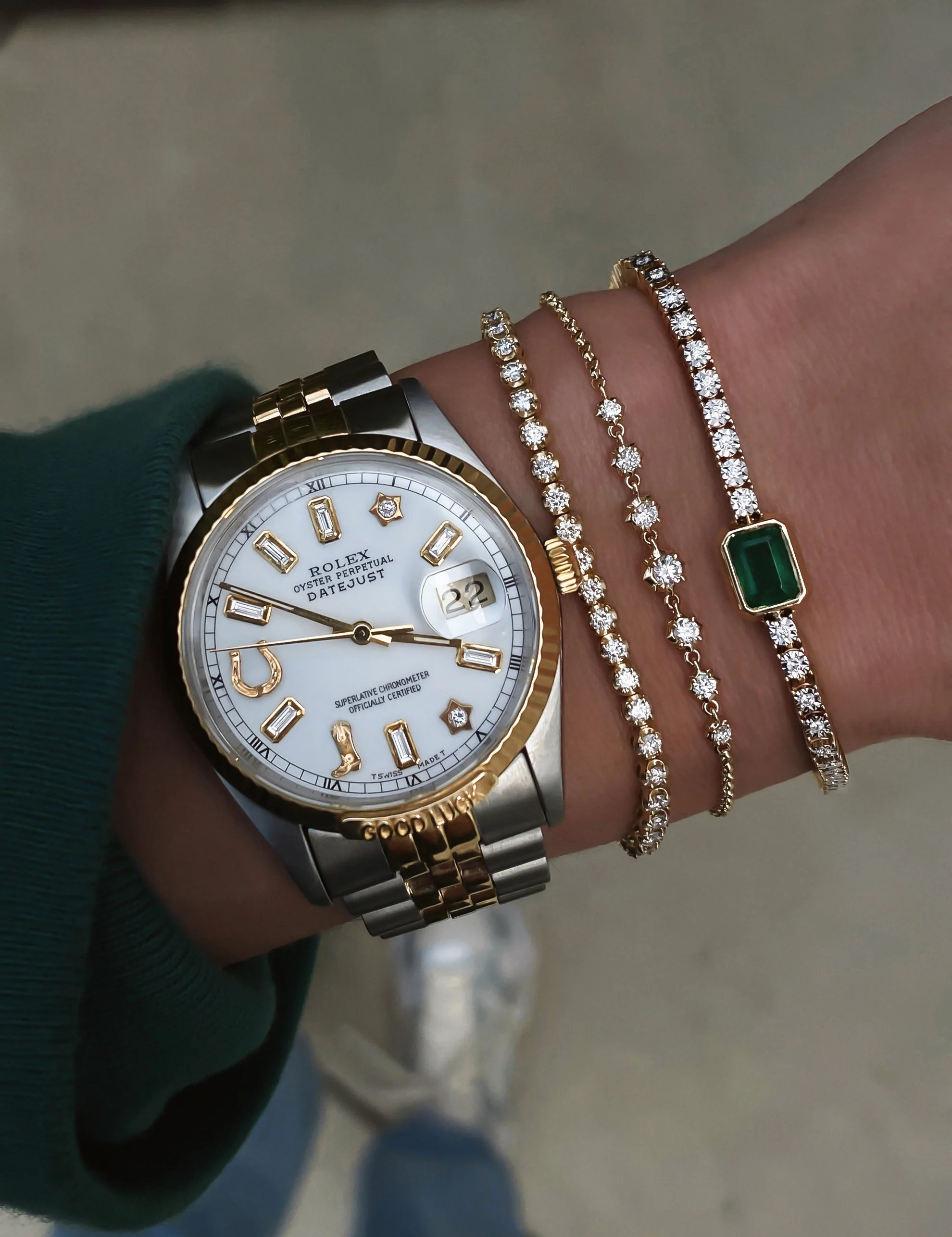 14kt gold grande emerald bezel diamond tennis bracelet - Image 2