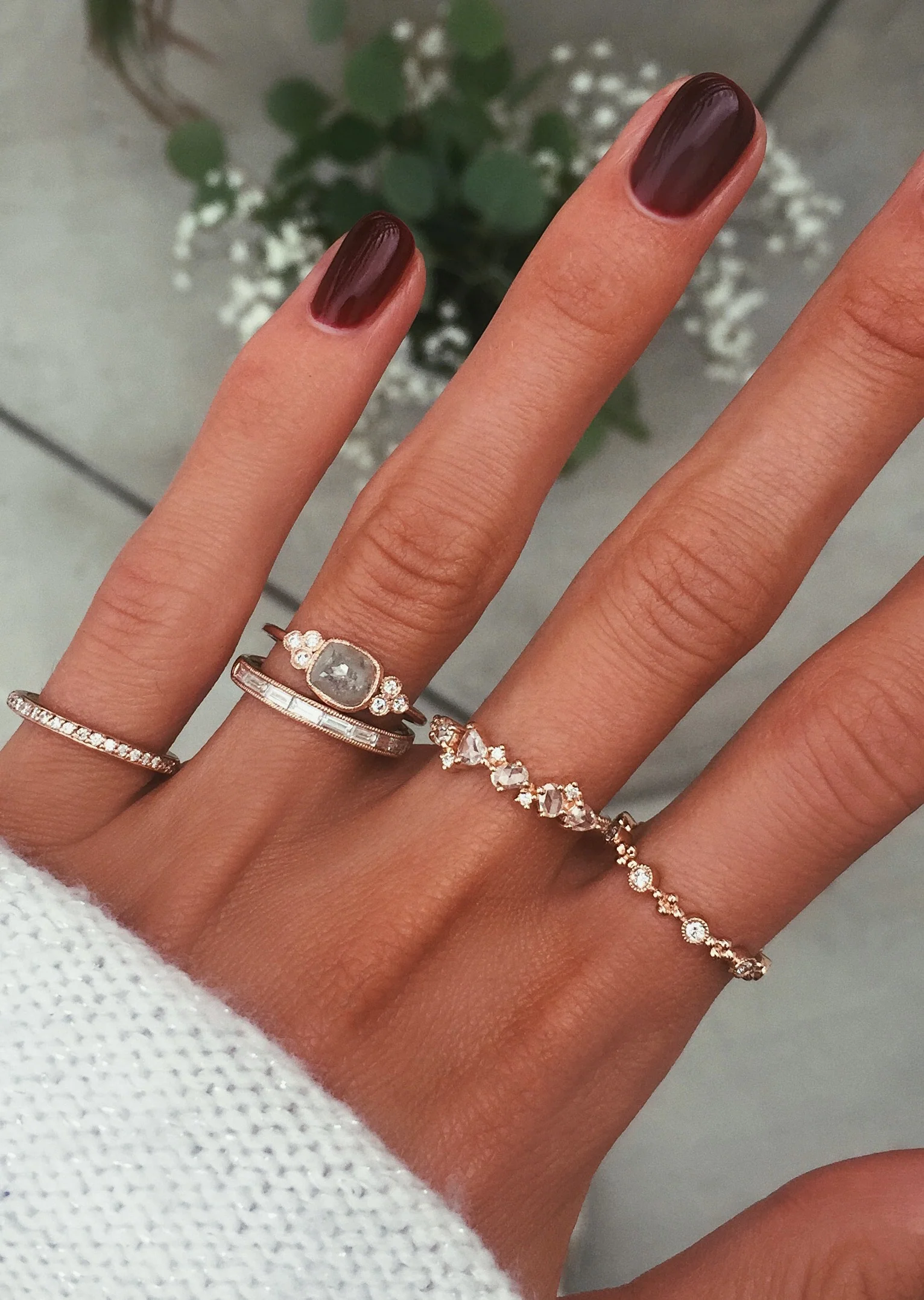 14kt gold half eternity baguette diamond ring - Image 2