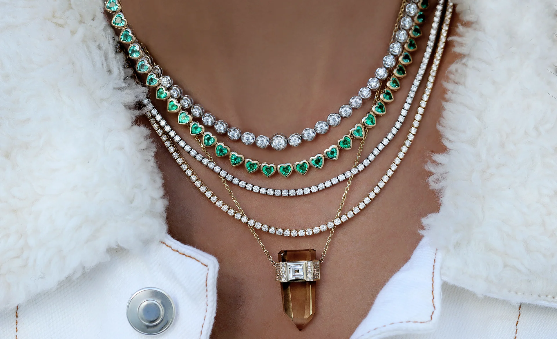 14kt gold heart emerald bezel tennis necklace - Image 4