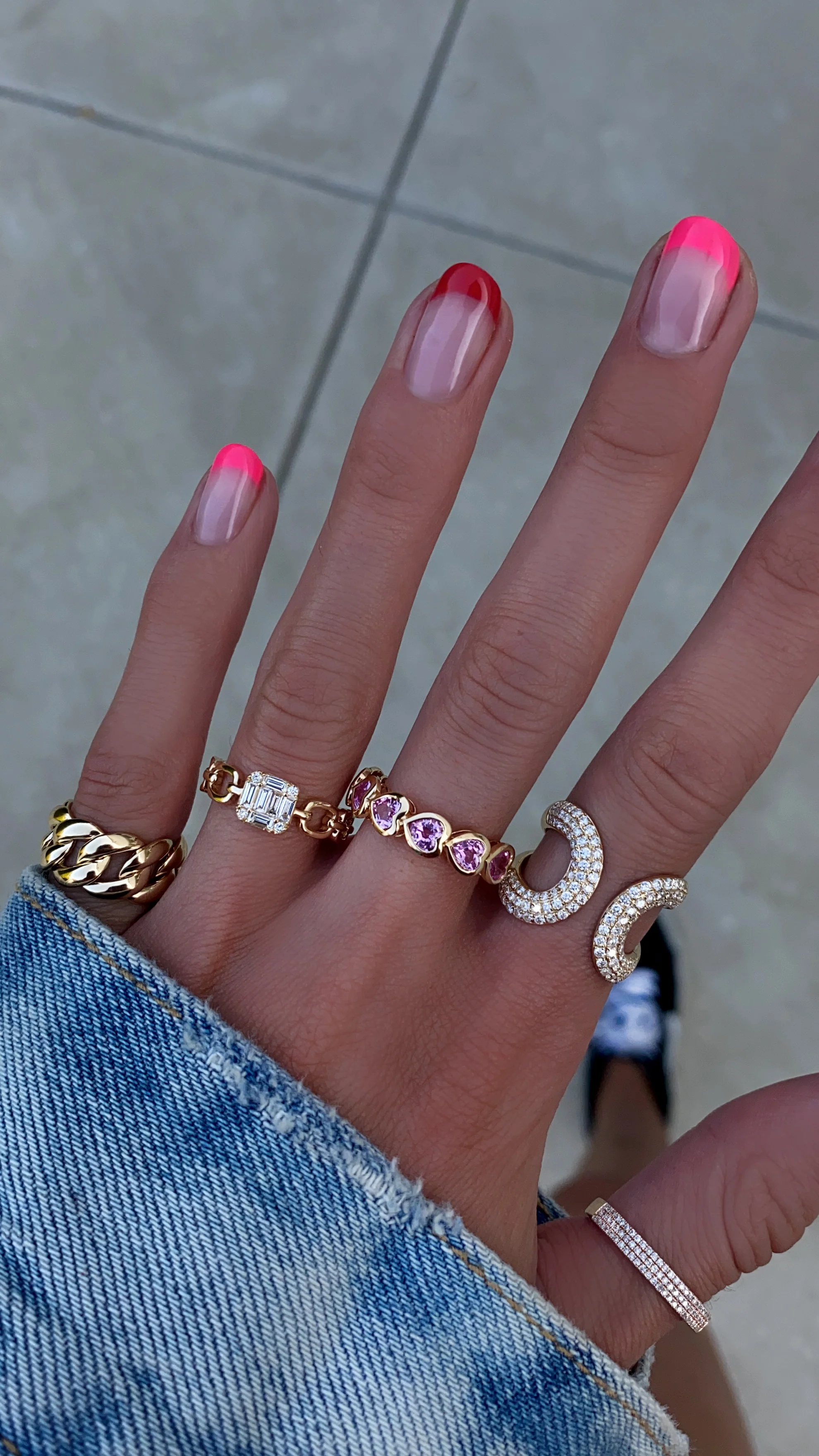 14kt gold heart pink sapphire bezel ring - Image 3