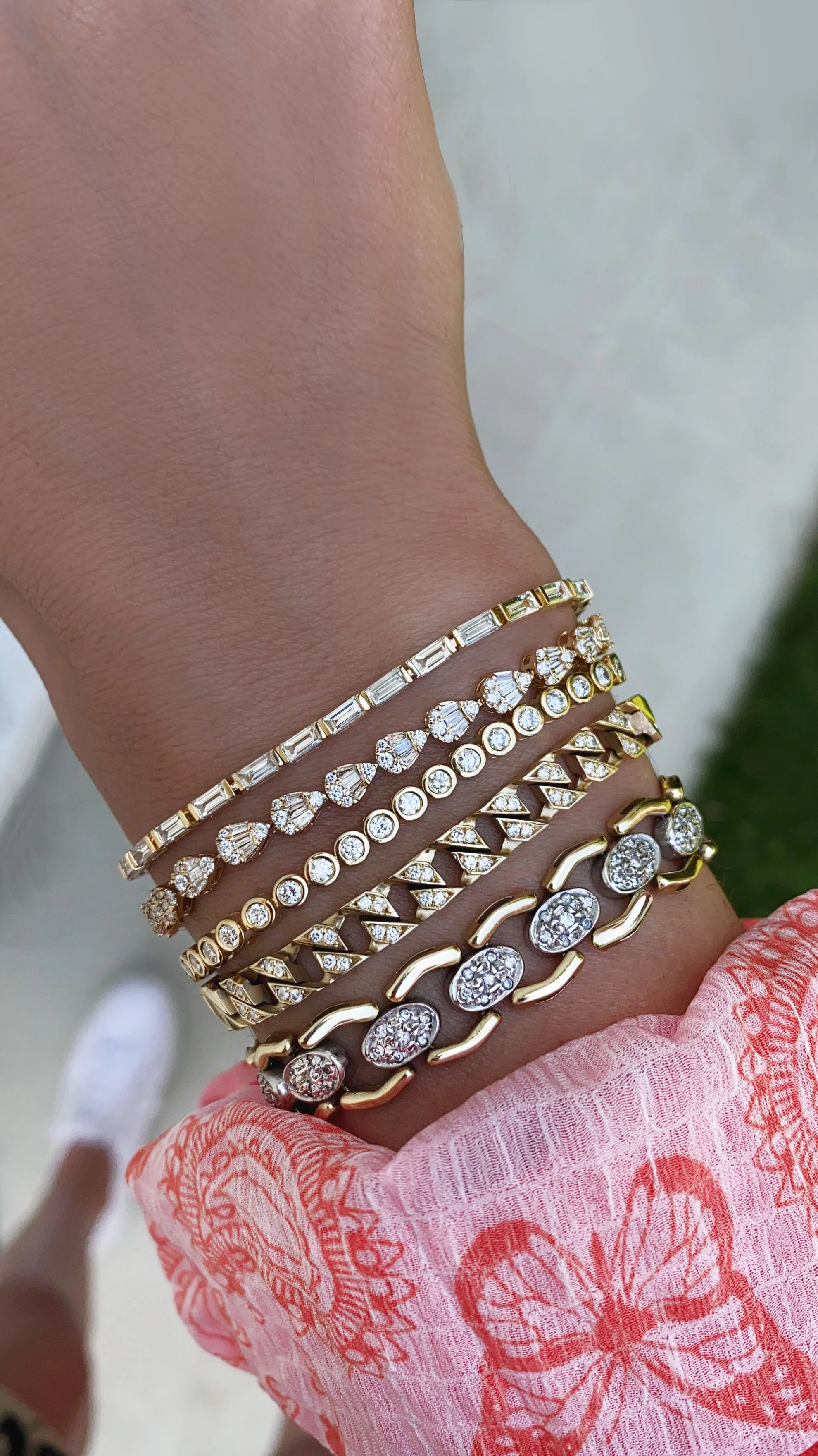 14kt gold large diamond bezel tennis bracelet - Image 2