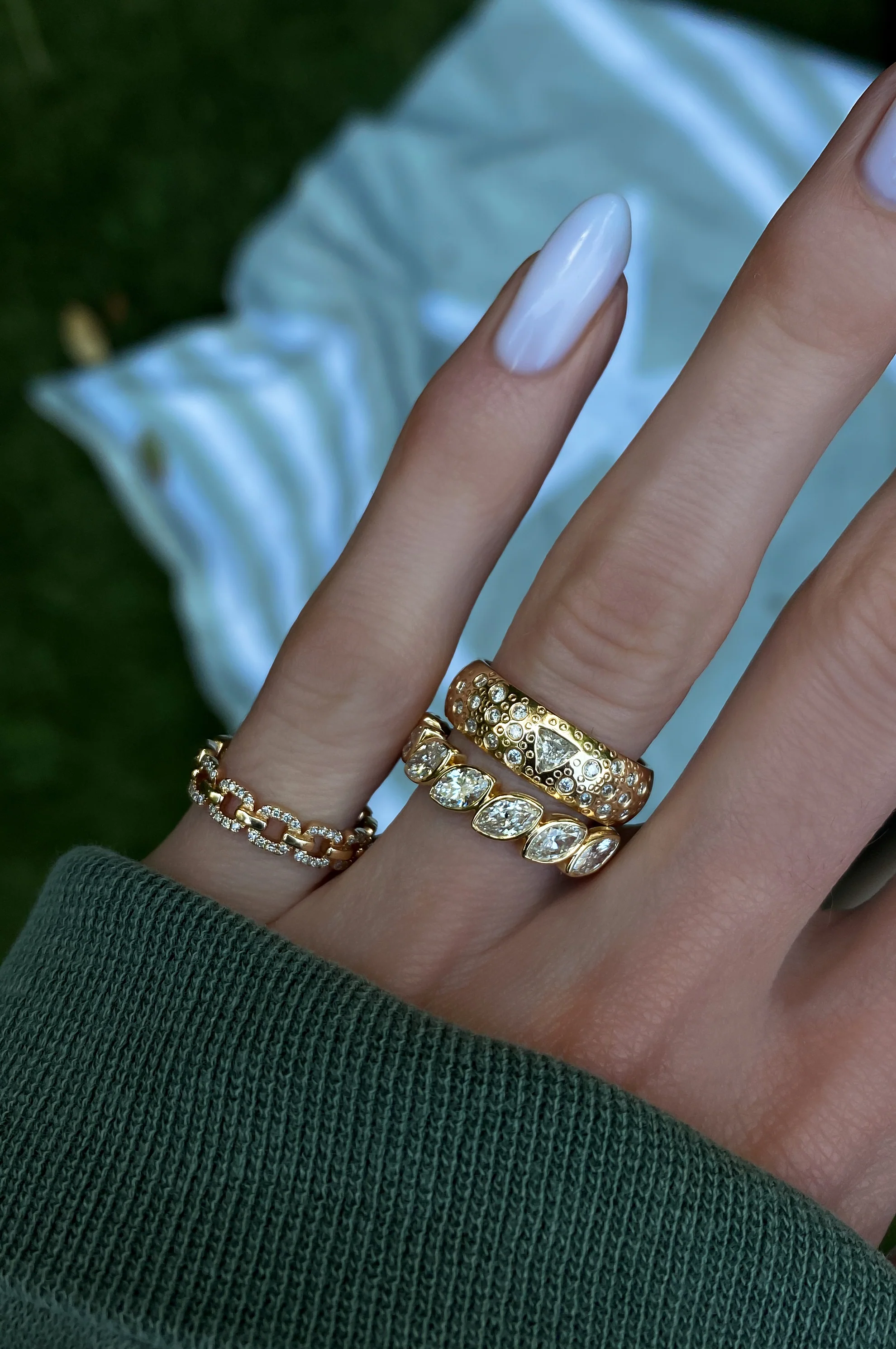 14kt gold and diamond Queen of Cosmos Constellation band - Image 3