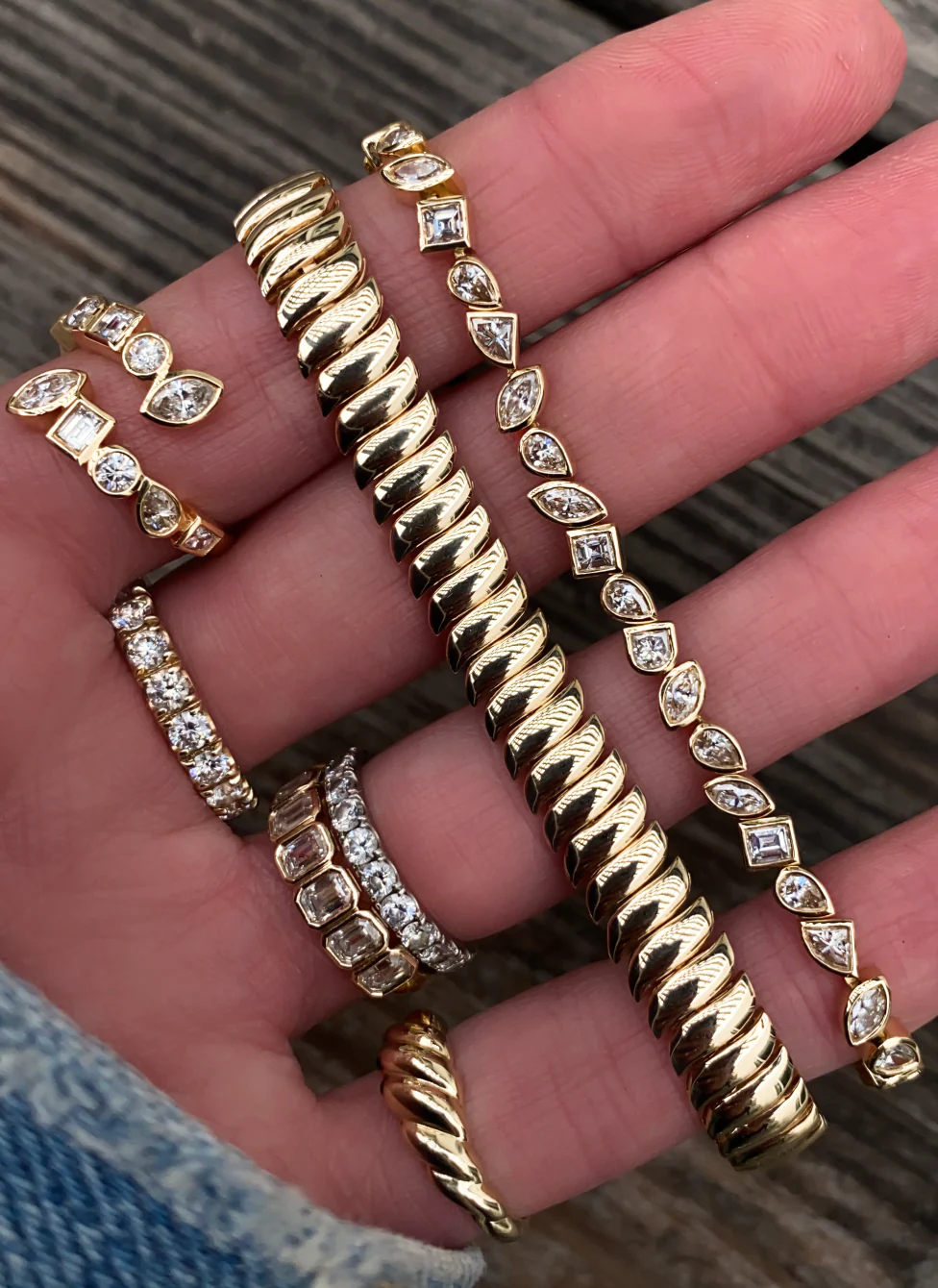 14kt gold mixed diamond cut bezel tennis bracelet - Image 4
