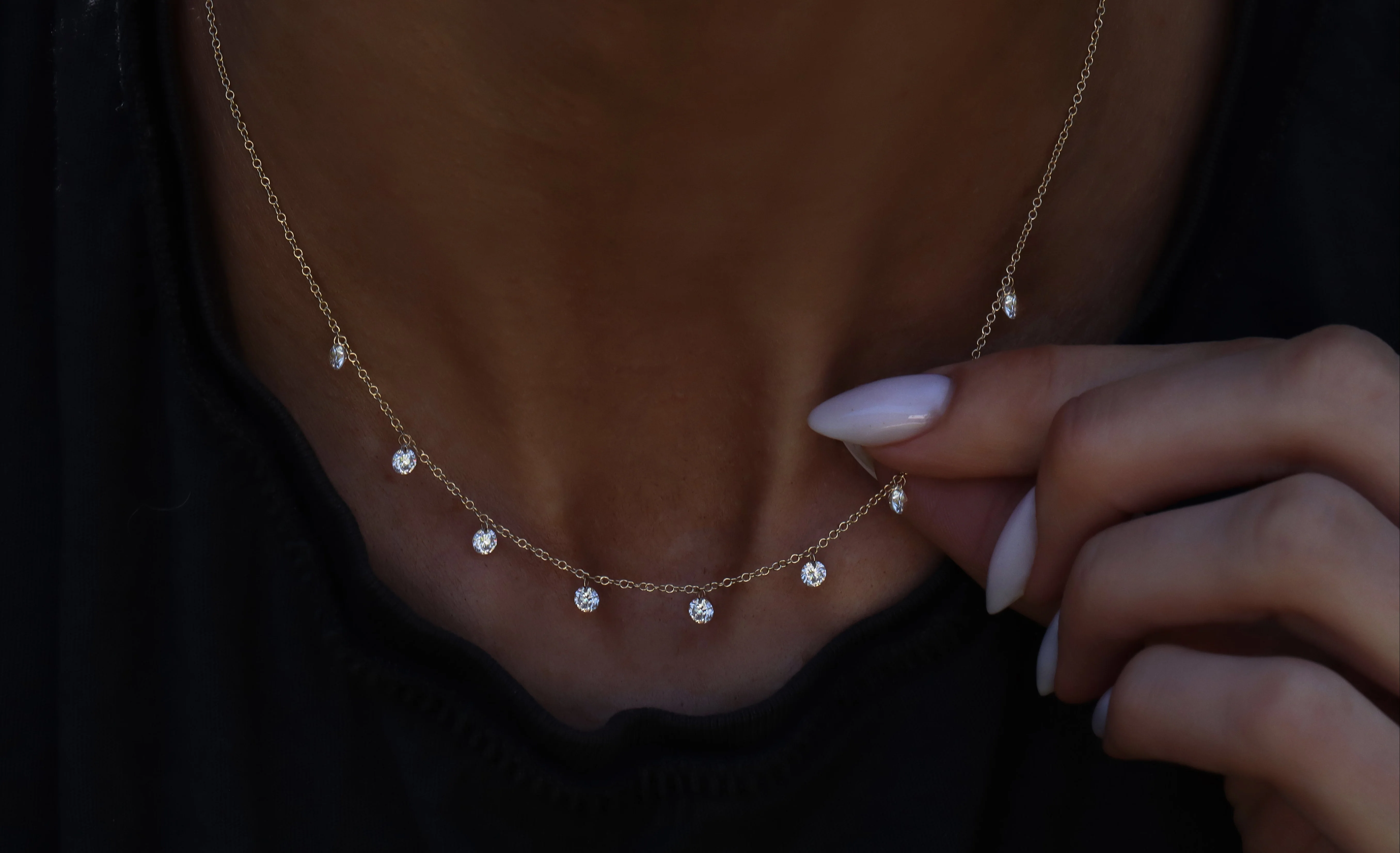 14kt gold nine floating diamond drip necklace - Image 3