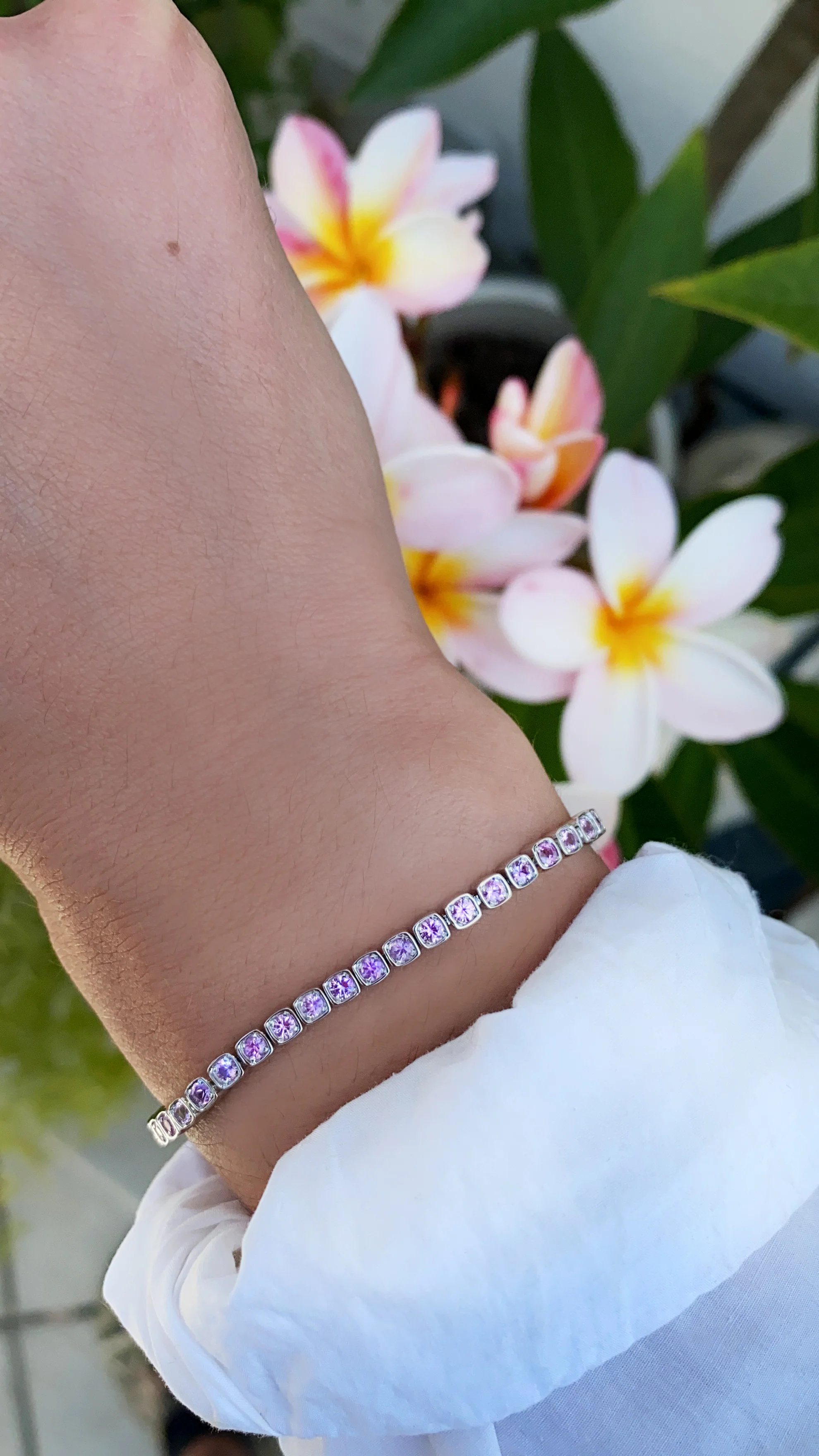 14kt gold pink sapphire box bracelet - Image 3