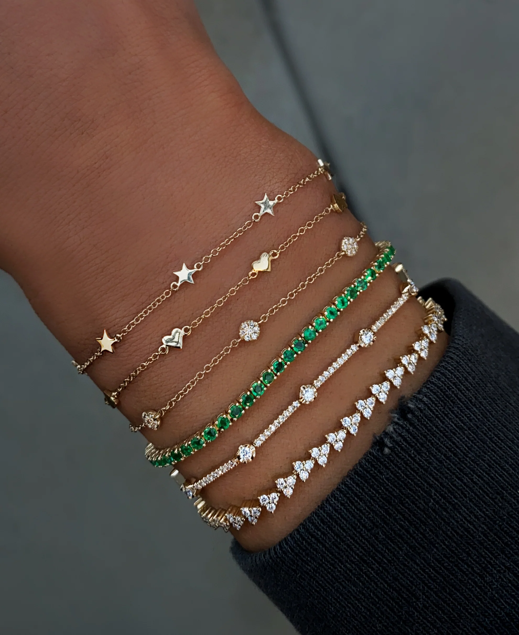 14kt gold row of hearts bracelet - Image 4