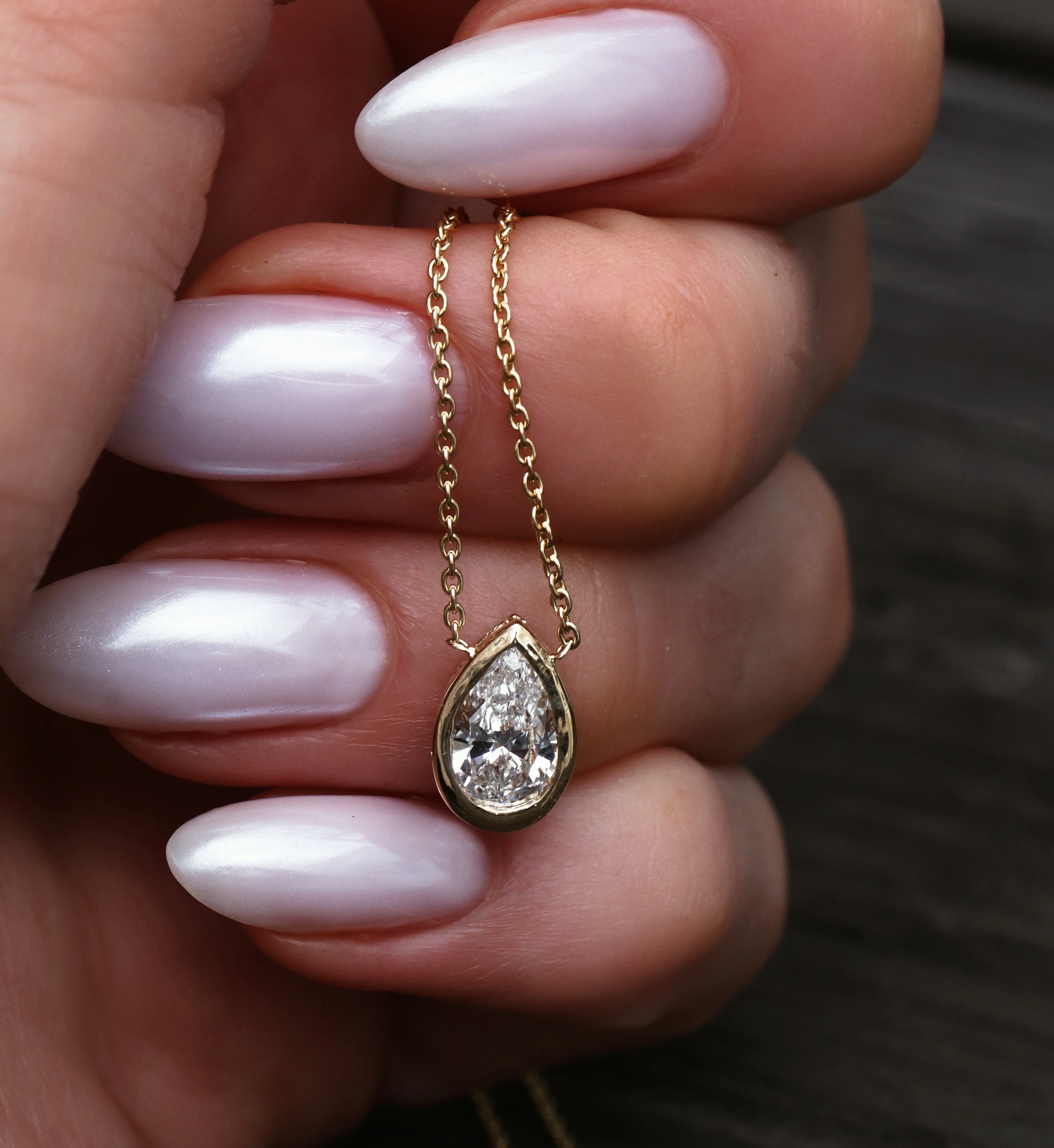 14kt gold teardrop diamond side halo bezel necklace - Image 4
