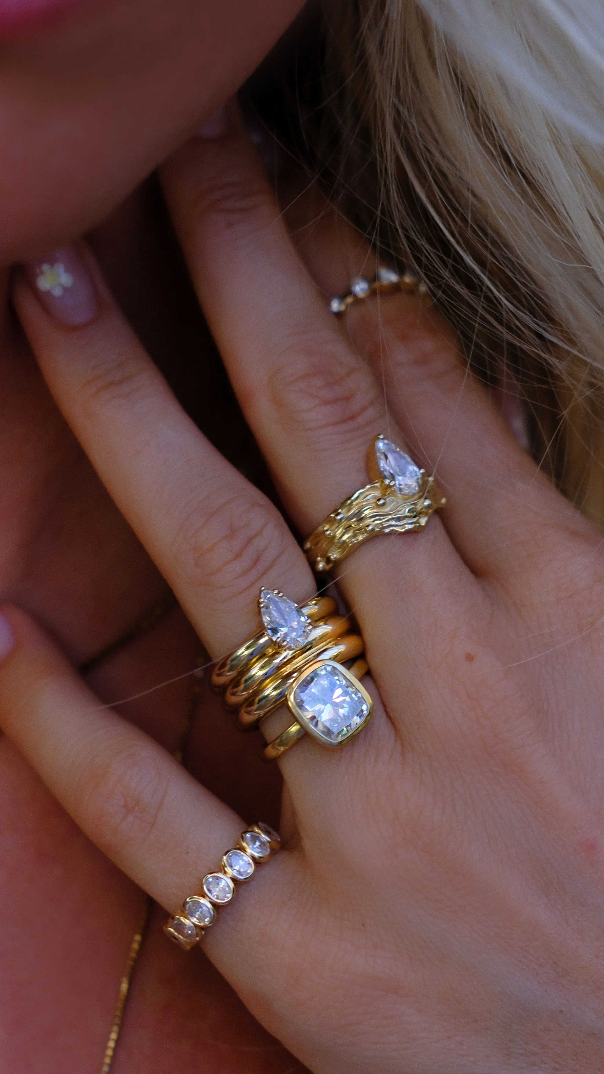 14kt gold teardrop diamond vine ring - Image 2