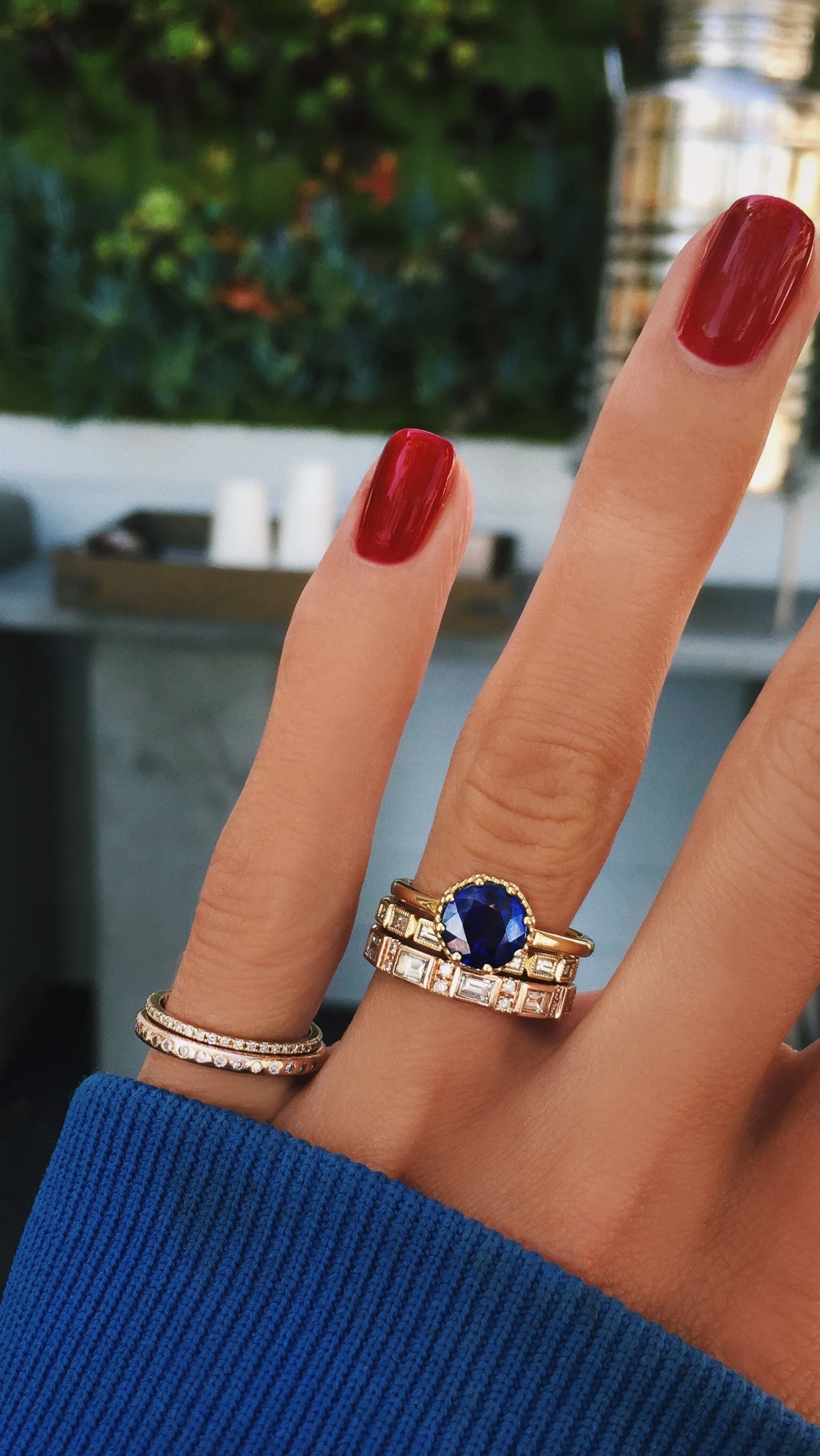 14kt gold thick baguette diamond eternity band - Image 3
